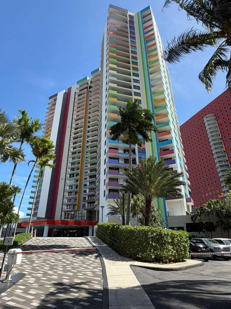 Foto de propiedad en 1581 Brickell Avenue 406, Miami, FL 33129 Miami con MLS# 
