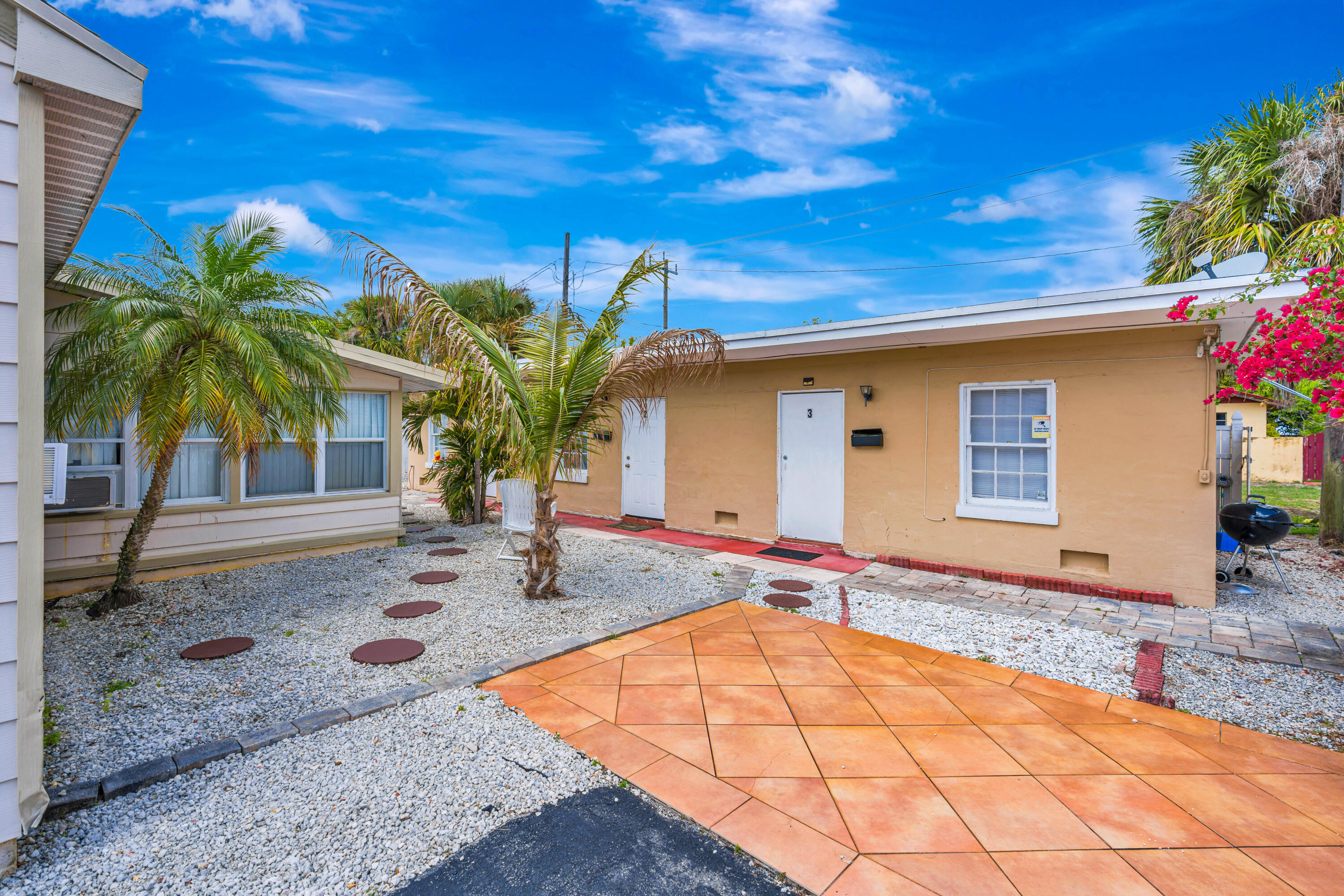 En Venta 505 Foresteria Drive, Lake Park, FL 33403, Lake Park, FL 33403
