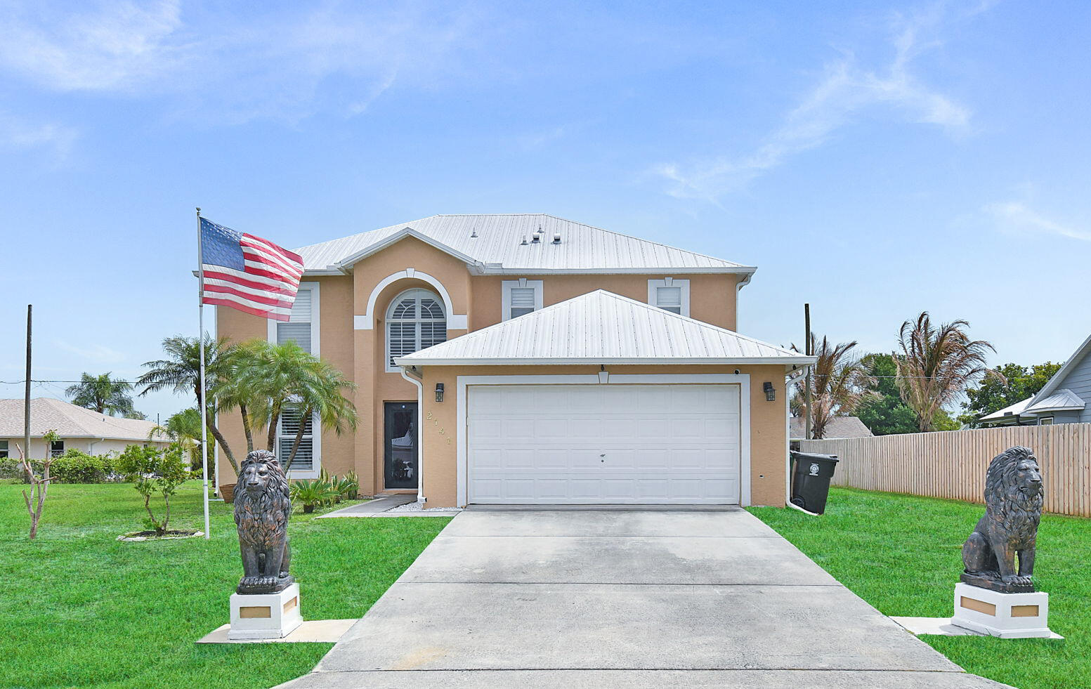 Foto de propiedad en 2141 SE Wald Street, Port St. Lucie, FL 34984 Port St. Lucie con MLS# 