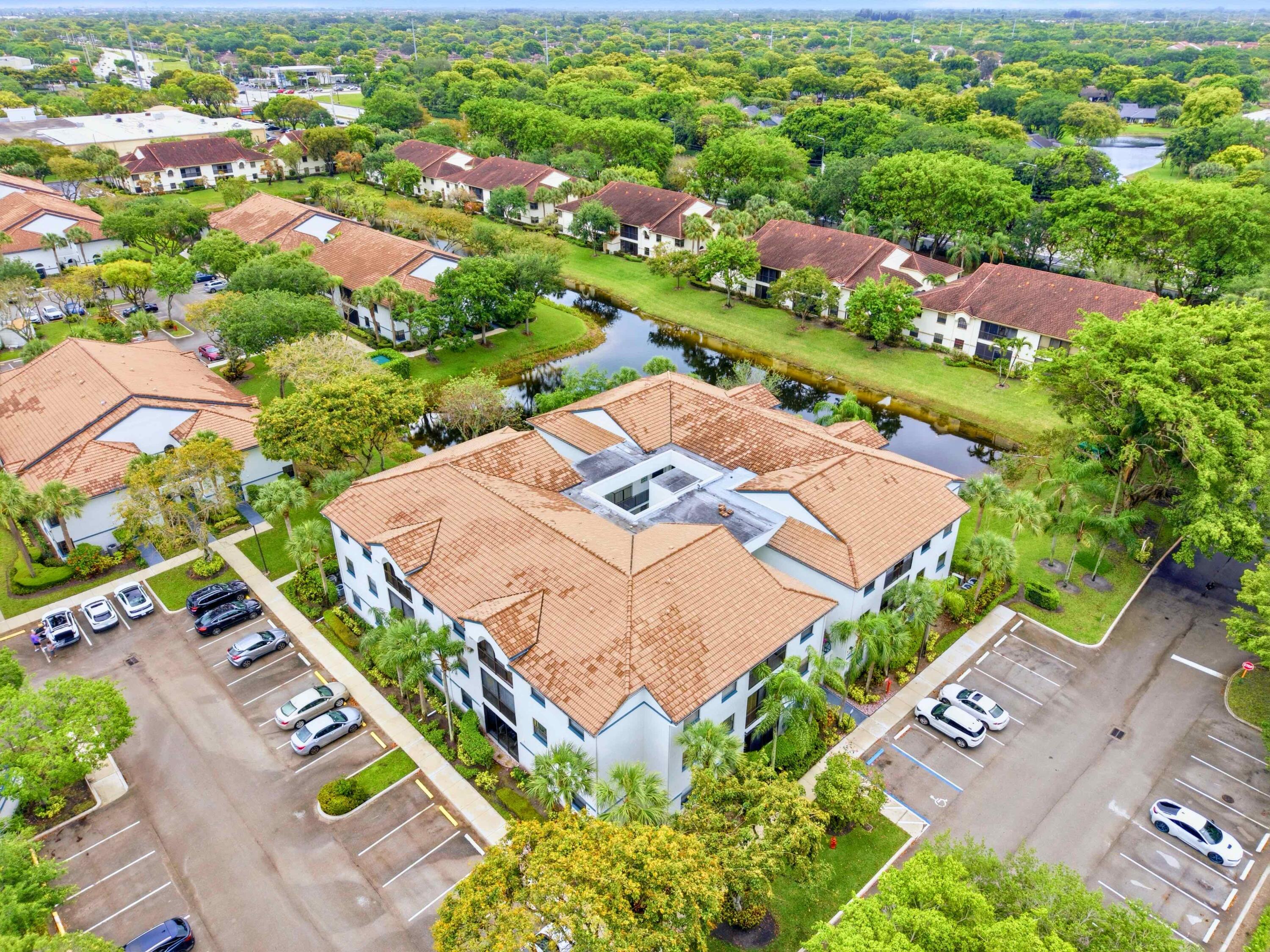 Foto de propiedad en 5265 Brisata Circle P, Boynton Beach, FL 33437 Boynton Beach con MLS# 