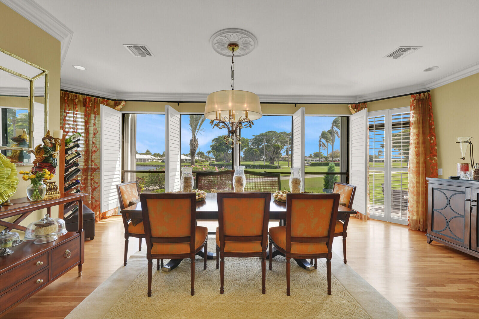 Foto de propiedad en 181 Atlantis Boulevard C, Atlantis, FL 33462 Atlantis con MLS# 