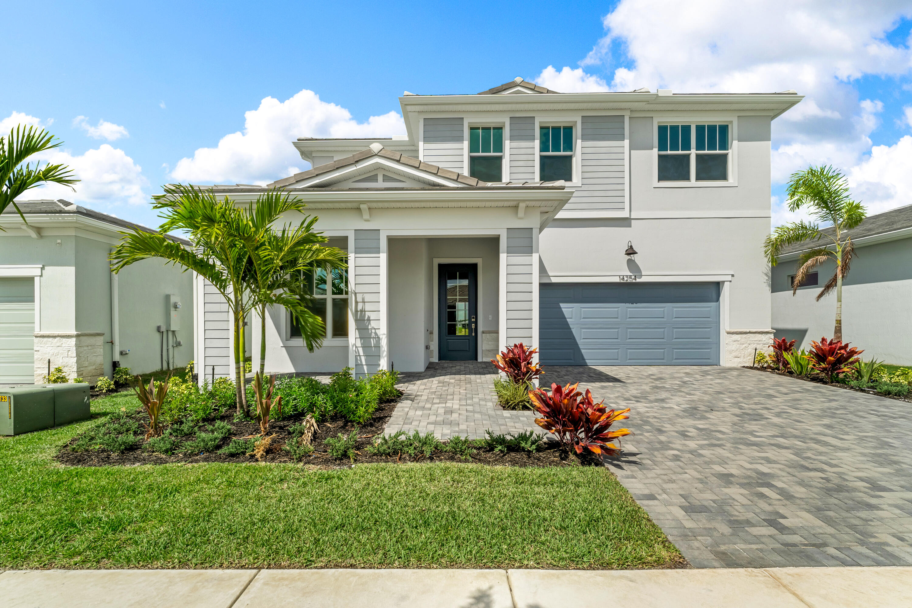 Foto de propiedad en 14254 SW Artesia Dr Drive, Port St. Lucie, FL 34987 Port St. Lucie con MLS# 
