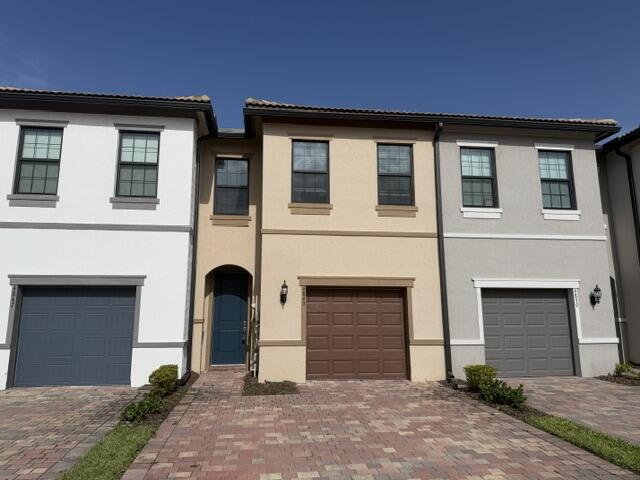 Foto de propiedad en 4843 Indio Trail, Lake Worth, FL 33467 Lake Worth con MLS# 