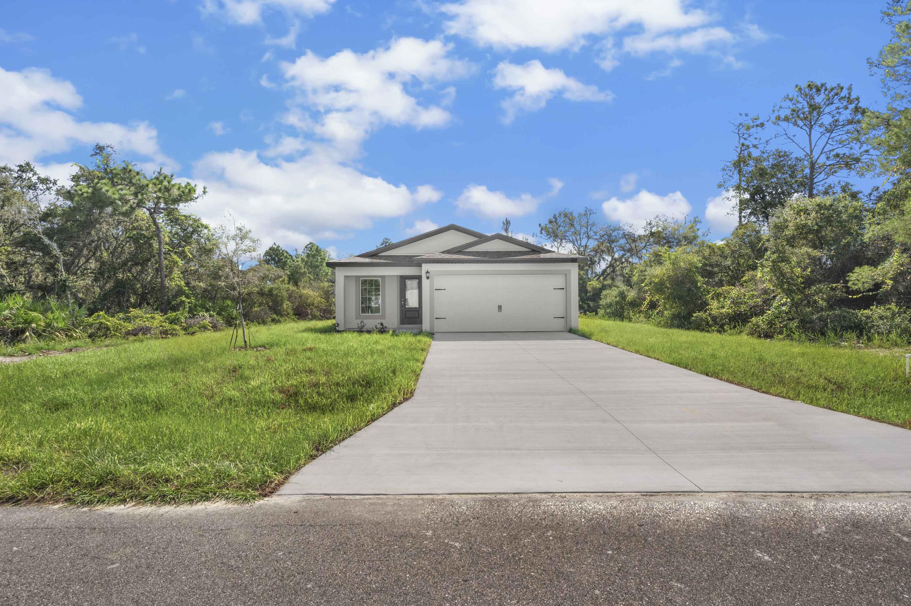 Foto de propiedad en 5717 Palm Drive, Fort Pierce, FL 34982 Fort Pierce con MLS# 
