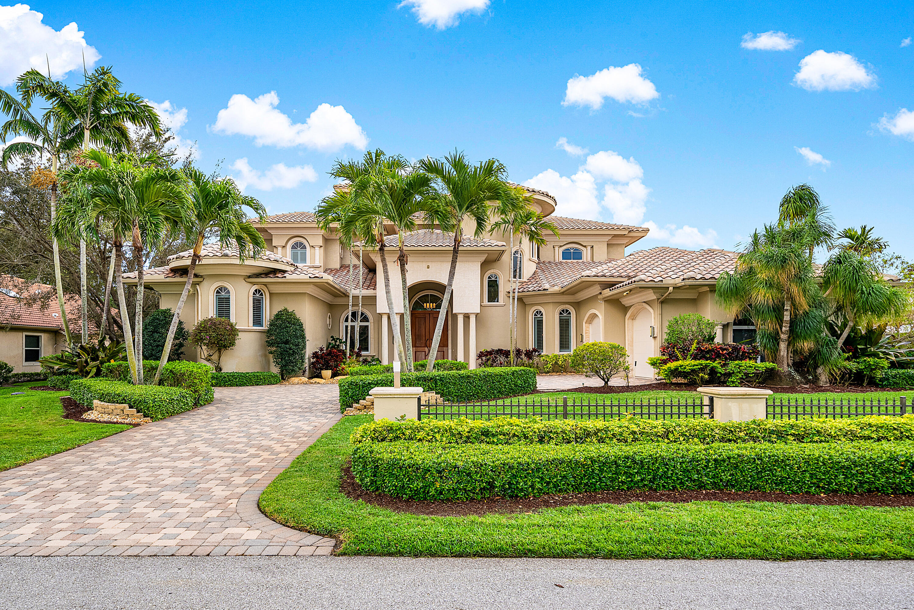 Foto de propiedad en 4304 Saint Andrews Drive, Boynton Beach, FL 33436 Boynton Beach con MLS# 