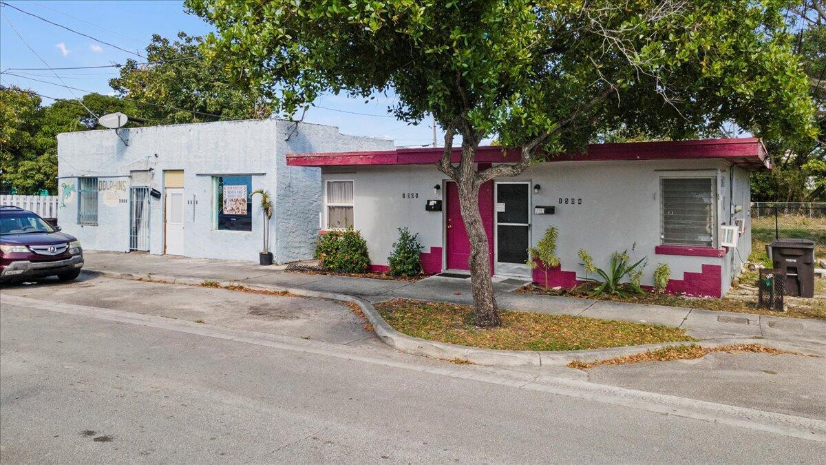 Foto de propiedad en 1504 N Sapodilla Avenue, West Palm Beach, FL 33401 West Palm Beach con MLS# 