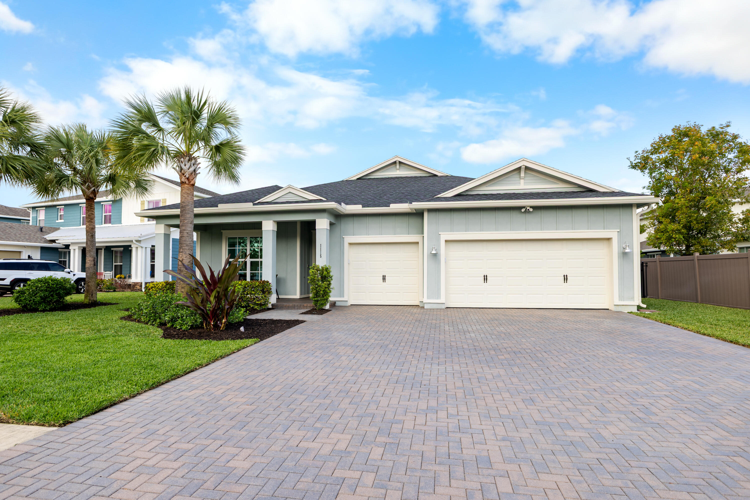 Foto de propiedad en 1115 Timber Reap Trail, The Acreage, FL 33470 The Acreage con MLS# 