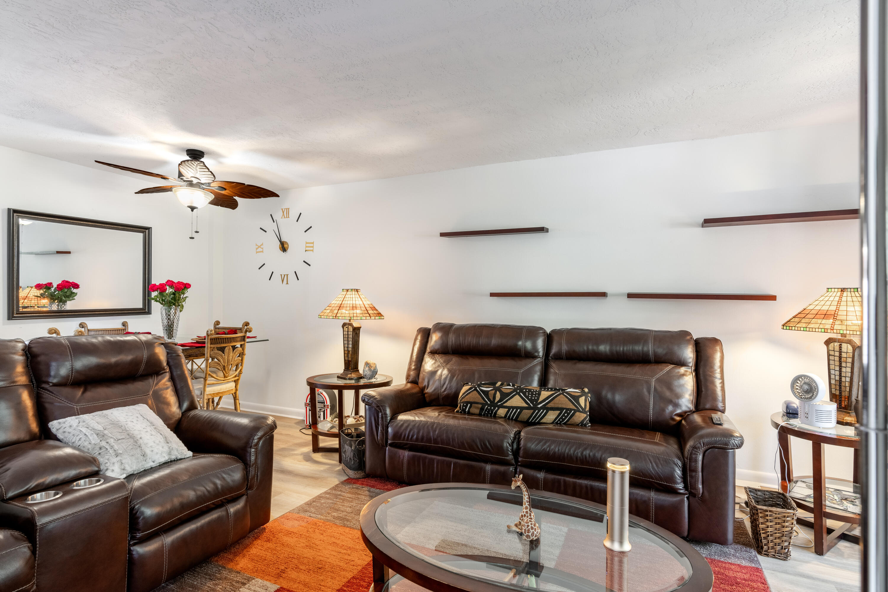 Foto de propiedad en 2801 Somerset Drive 411, Lauderdale Lakes, FL 33311 Lauderdale Lakes con MLS# 