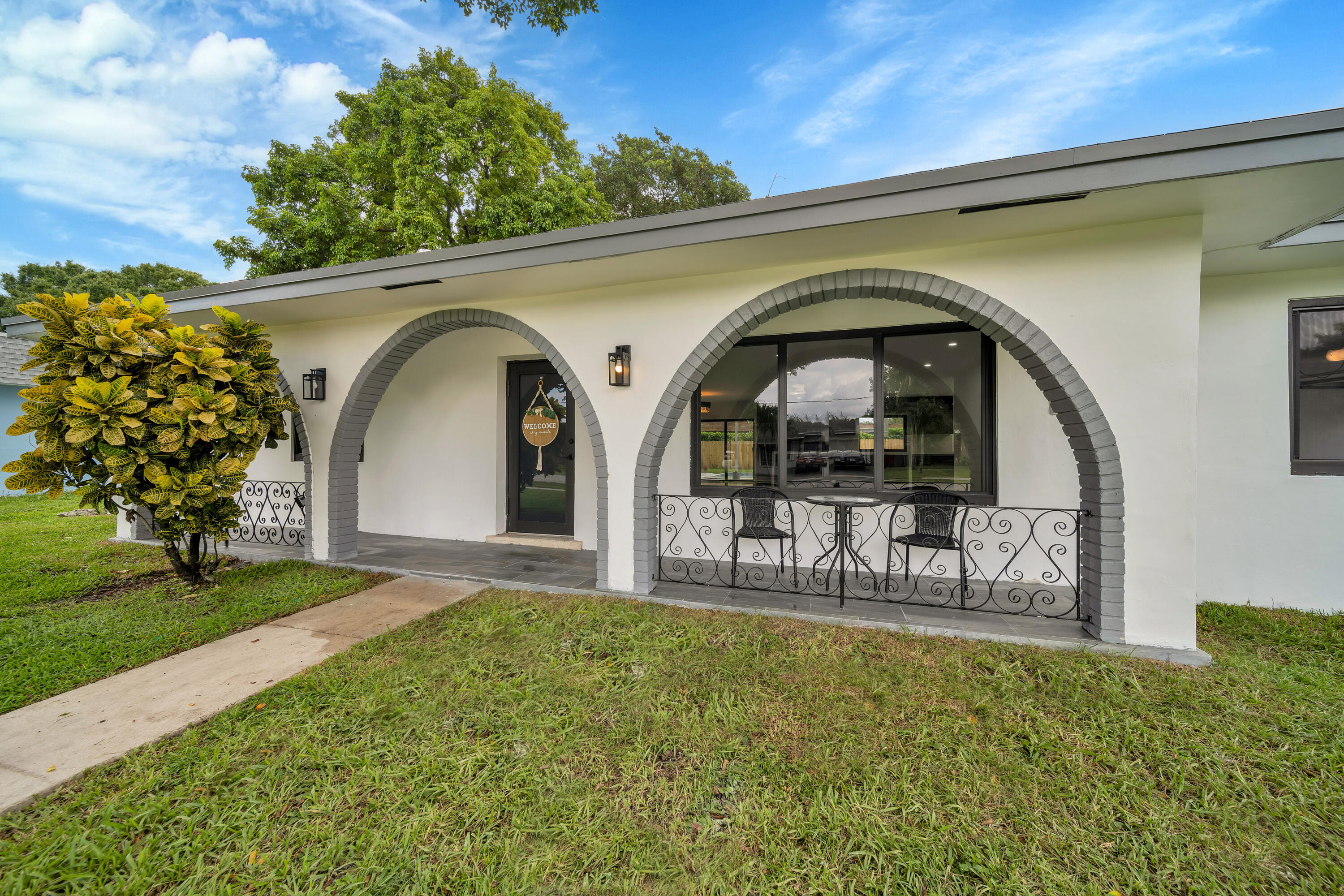 Foto de propiedad en 7301 NW 13th Court, Plantation, FL 33313 Plantation con MLS# 