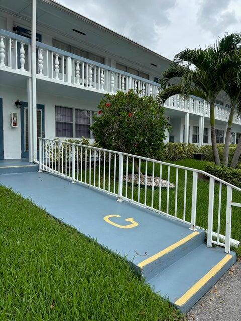 Foto de propiedad en 125 Westbury Circle G, Deerfield Beach, FL 33442 Deerfield Beach con MLS# 