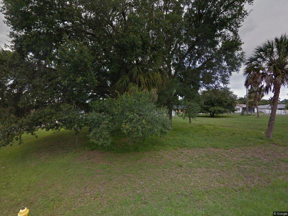 Foto de propiedad en 1533 Page Street, Port Charlotte, FL 33952 Port Charlotte con MLS# 