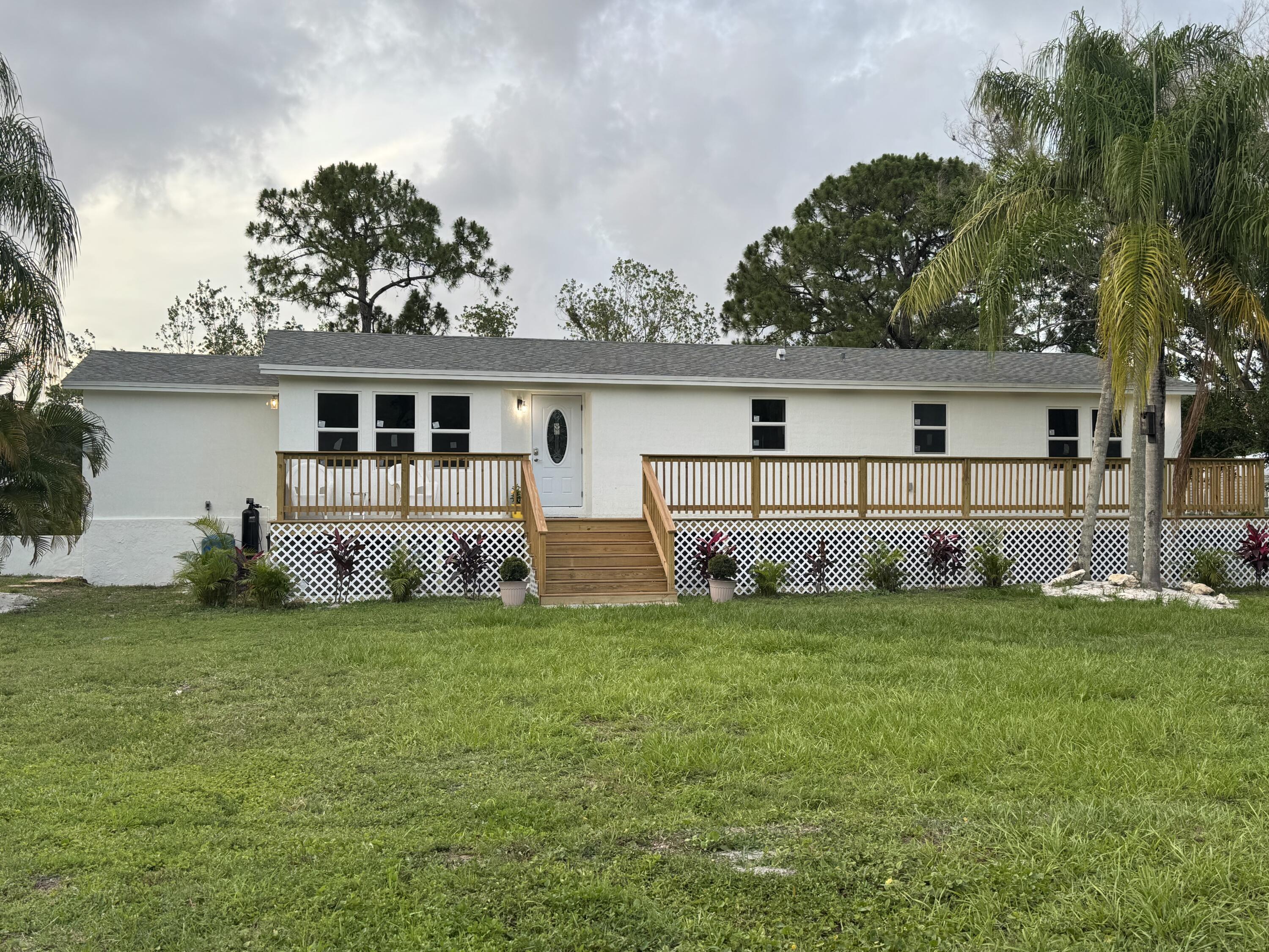 Foto de propiedad en 13555 150th Court N, Jupiter, FL 33478 Jupiter con MLS# 