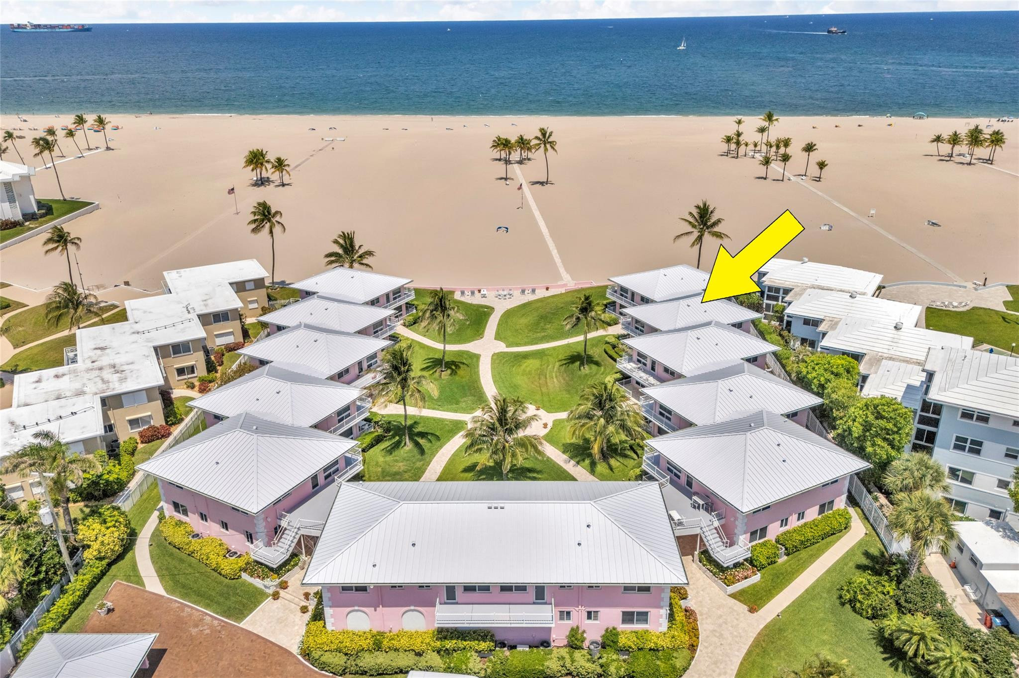 Foto de propiedad en 1922 S Ocean Lane 10, Fort Lauderdale, FL 33316 Fort Lauderdale con MLS# 