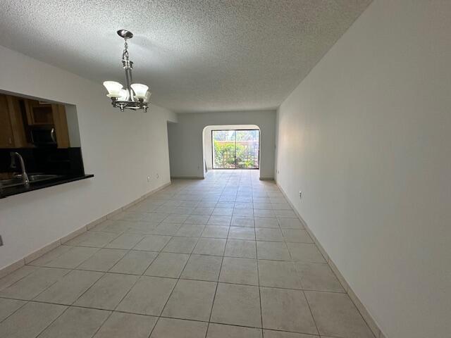 Foto de propiedad en 10237 NW 9th St Circle 108-4, Miami, FL 33172 Miami con MLS# 