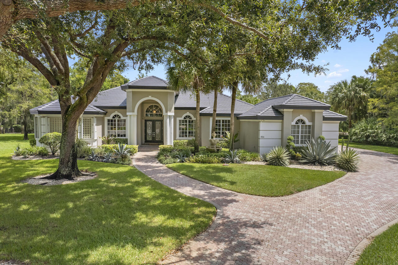 Foto de propiedad en 856 Forest Glen Lane, Wellington, FL 33414 Wellington con MLS# 