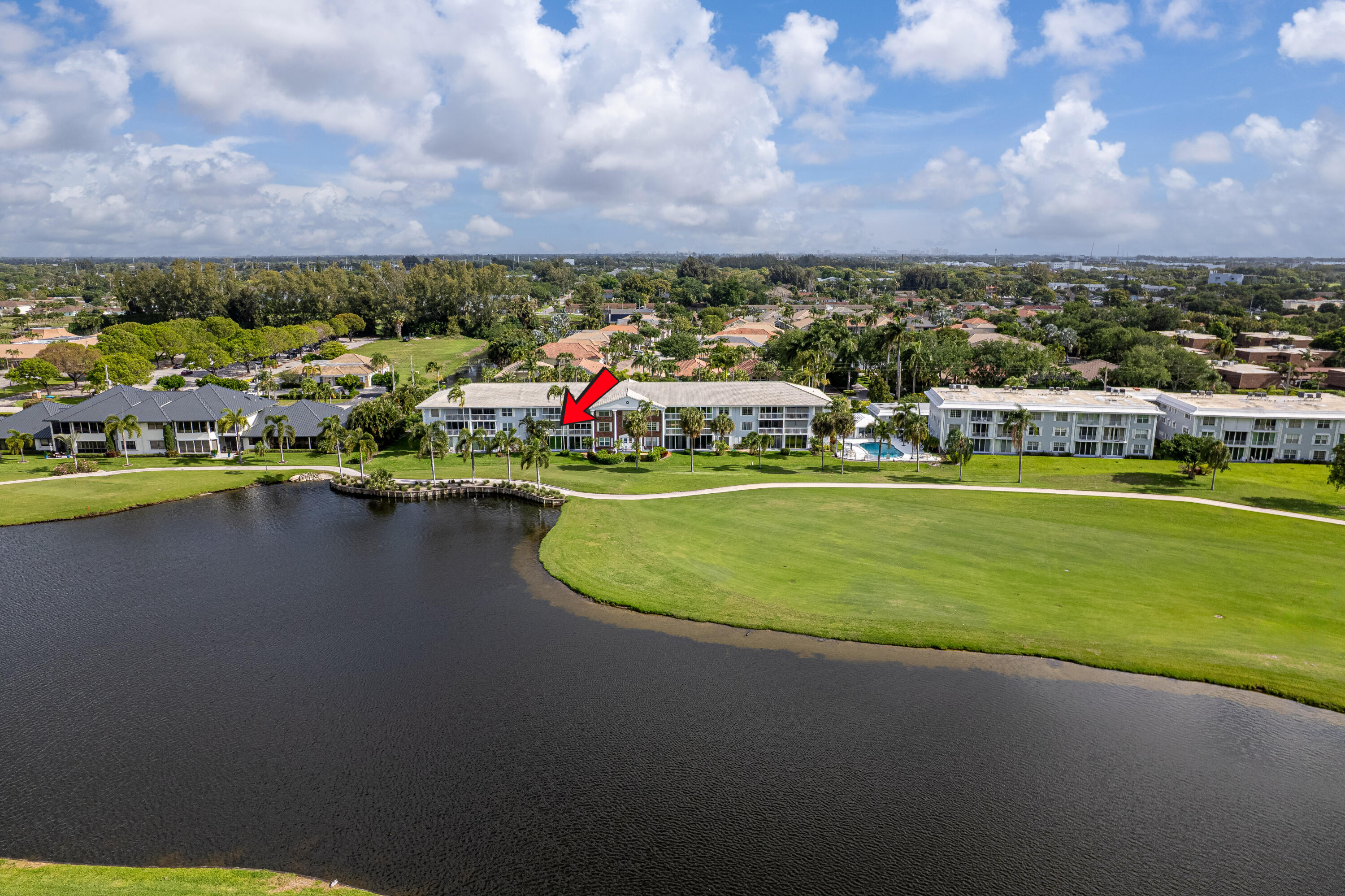 Foto de propiedad en 169 Atlantis Boulevard 205, Atlantis, FL 33462 Atlantis con MLS# 