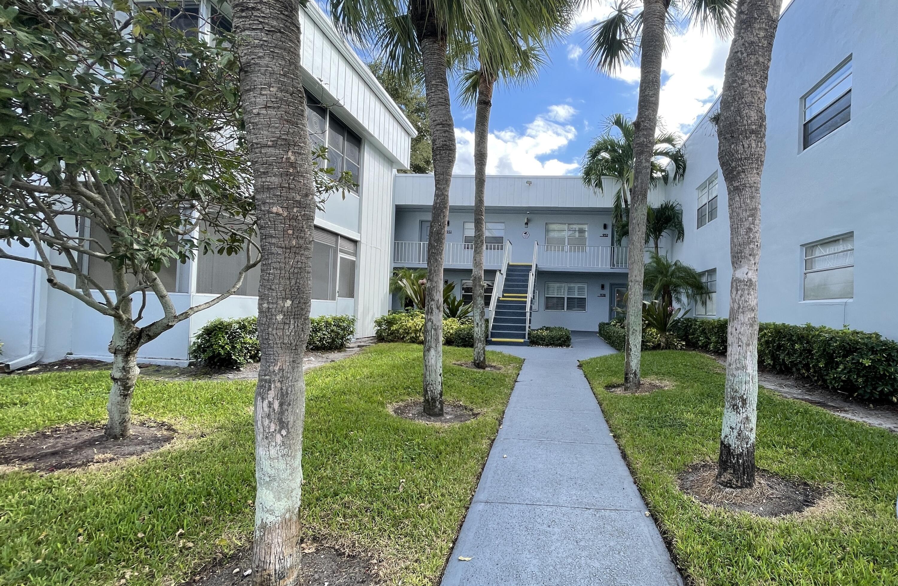 Alquilada 949 Normandy 949, Delray Beach, FL 33484, Delray Beach, FL 33484