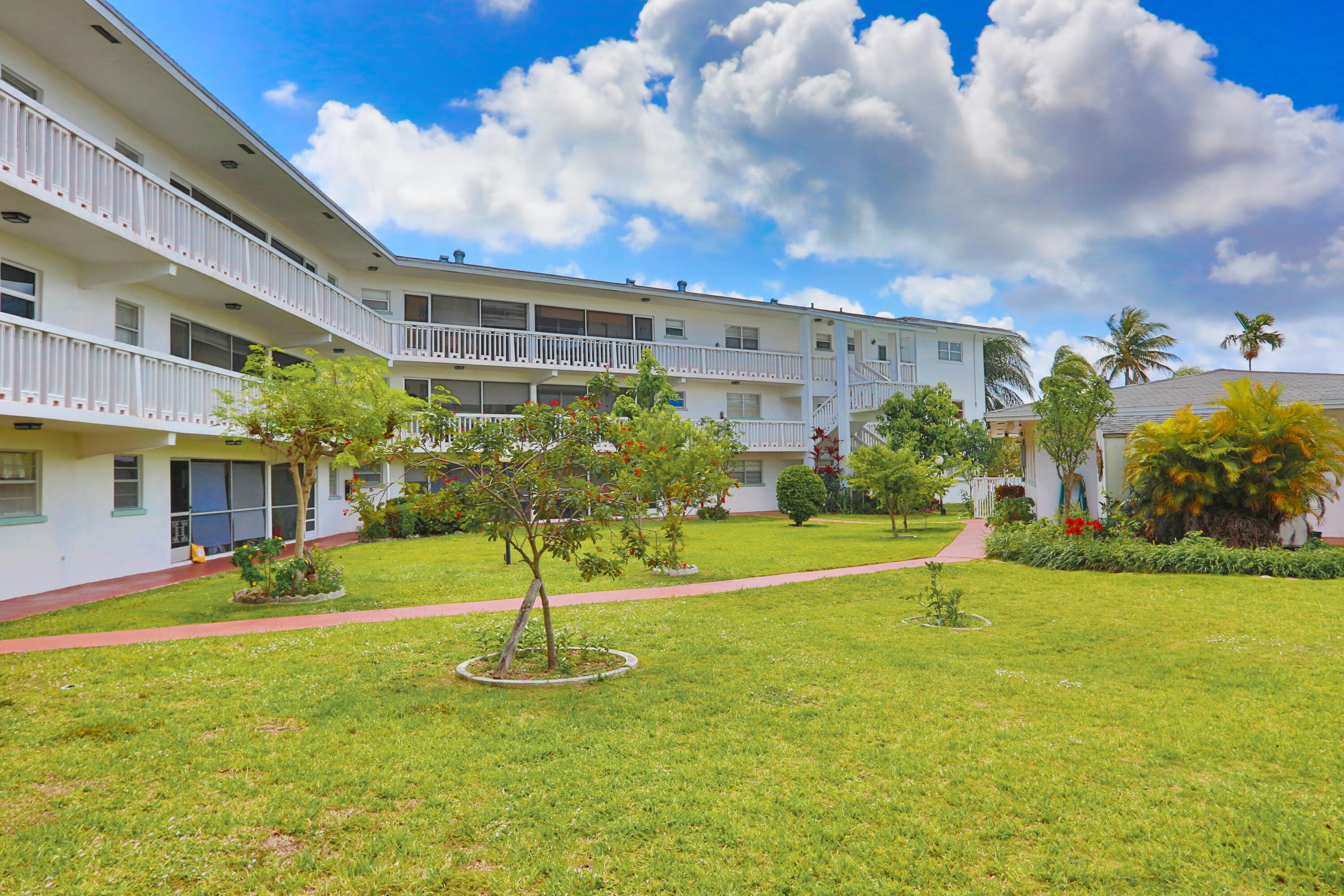 Foto de propiedad en 600 Pine Drive 209, Pompano Beach, FL 33060 Pompano Beach con MLS# 