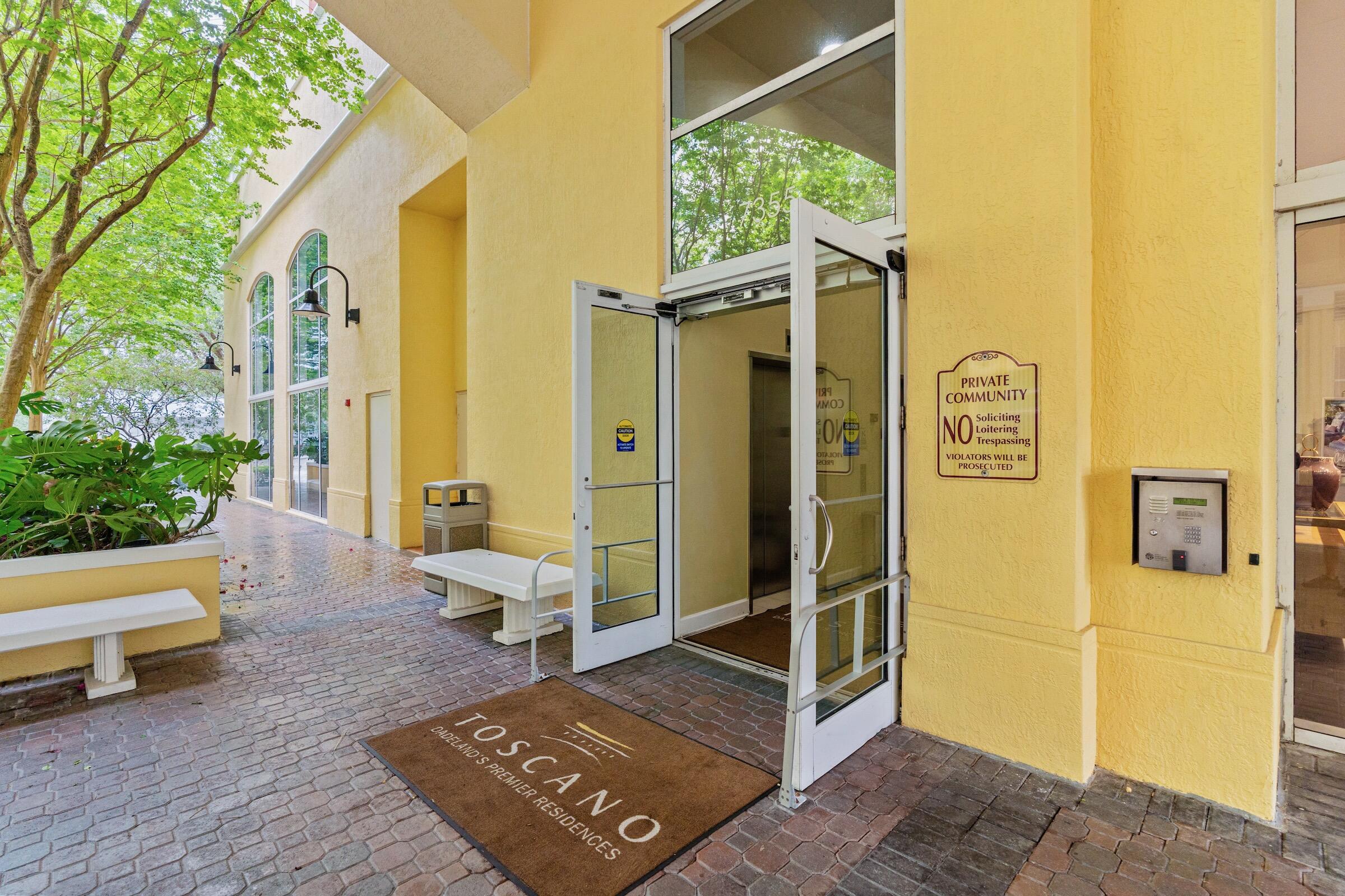 Foto de propiedad en 7355 SW 89th 717n, Miami, FL 33156 Miami con MLS# 
