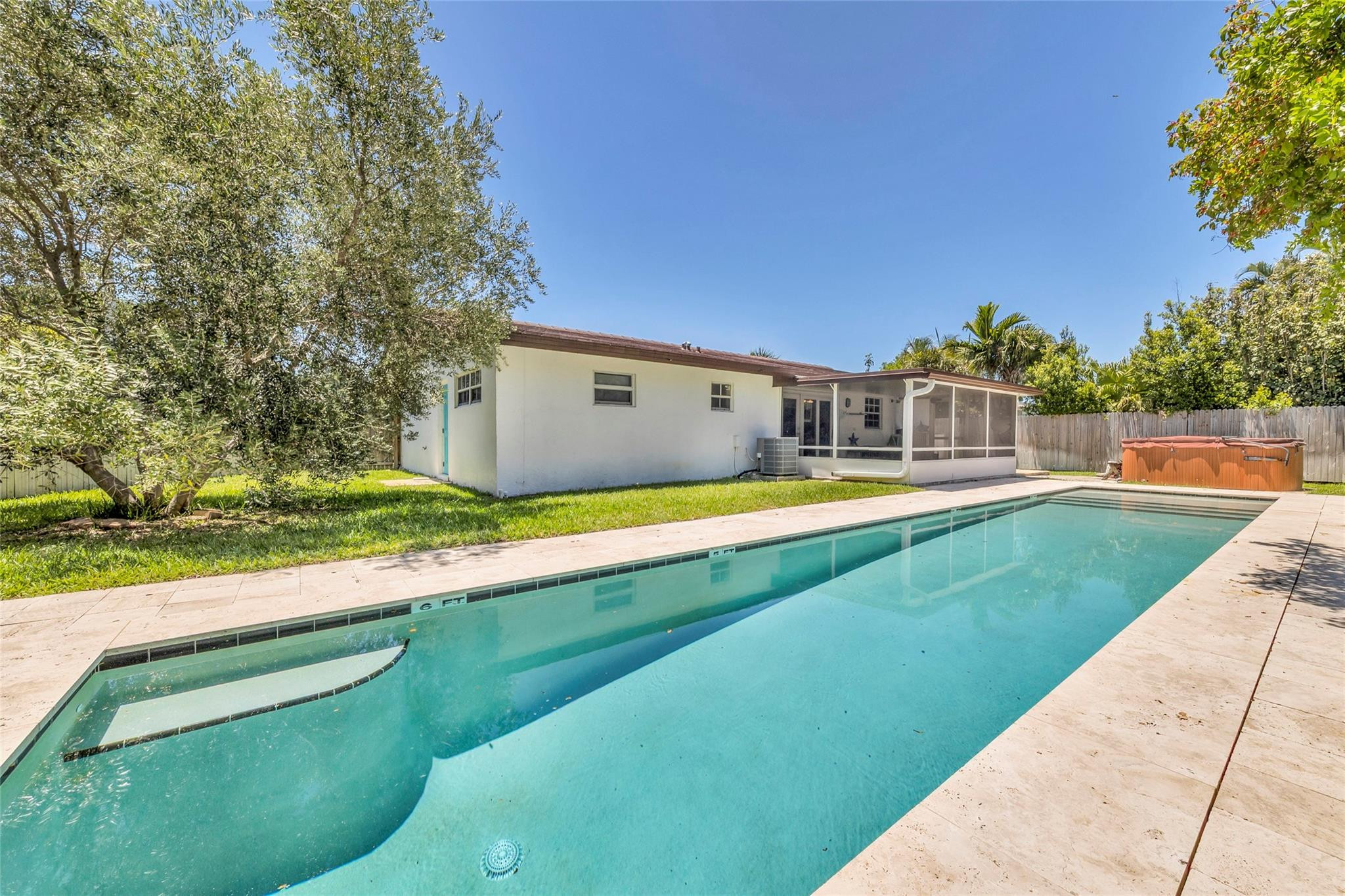 Foto de propiedad en 3213 Dover Road, Pompano Beach, FL 33062 Pompano Beach con MLS# 