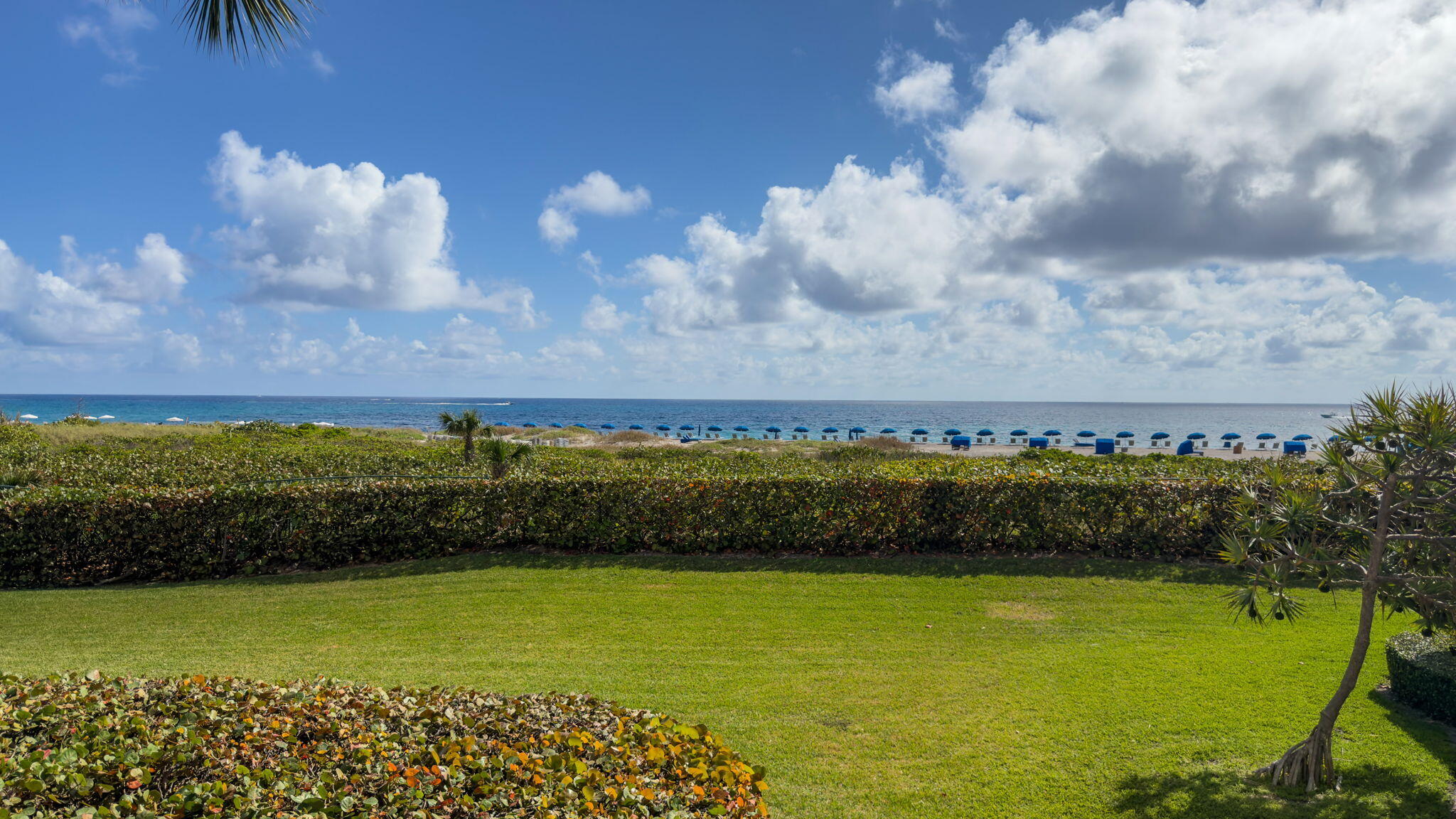 Foto de propiedad en 3000 N Ocean Drive 2 F, Singer Island, FL 33404 Singer Island con MLS# 