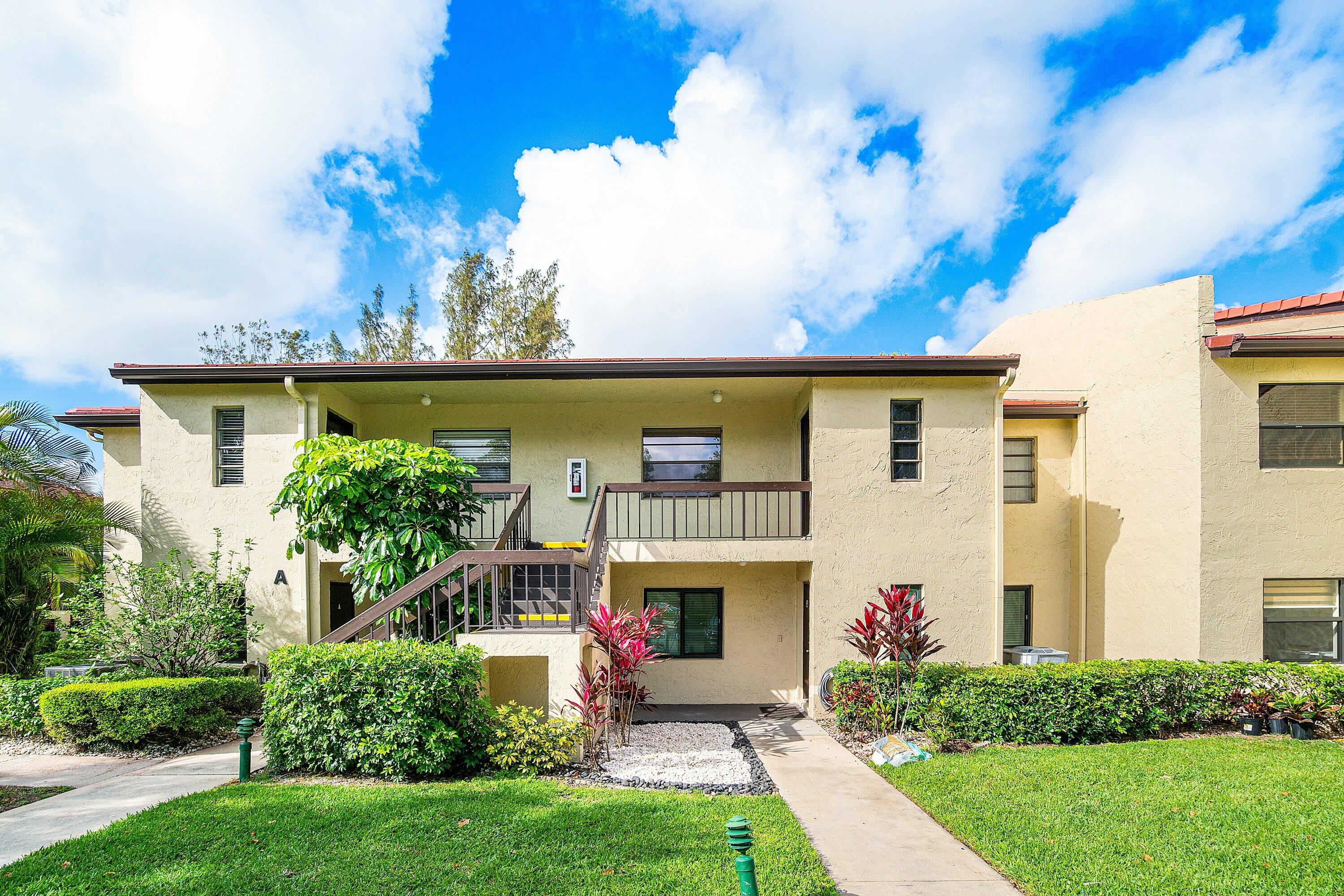 Foto de propiedad en 8320 Casa Del Lago D, Boca Raton, FL 33433 Boca Raton con MLS# 