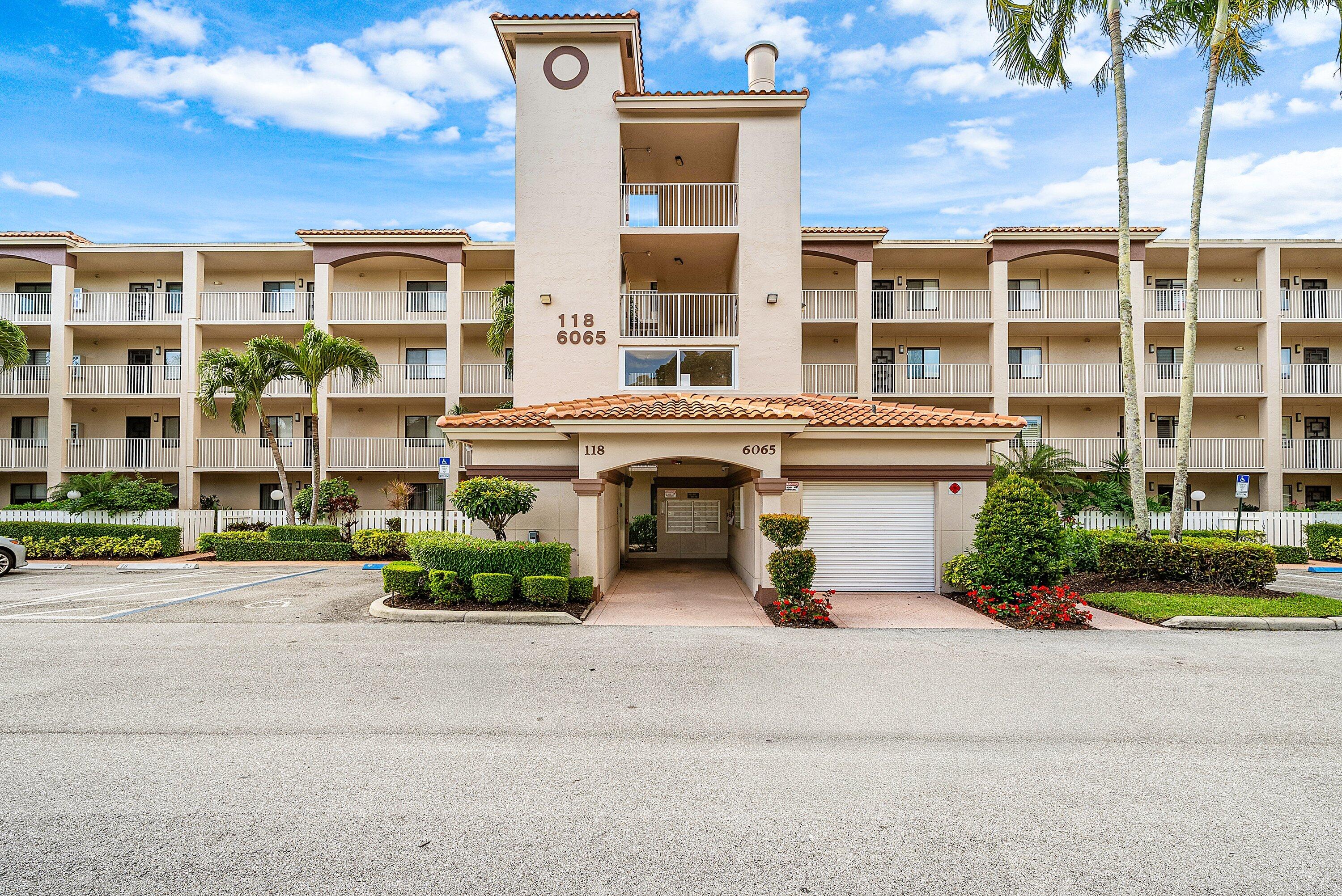 Foto de propiedad en 6065 Pointe Regal Circle, Delray Beach, FL 33484 Delray Beach con MLS# 