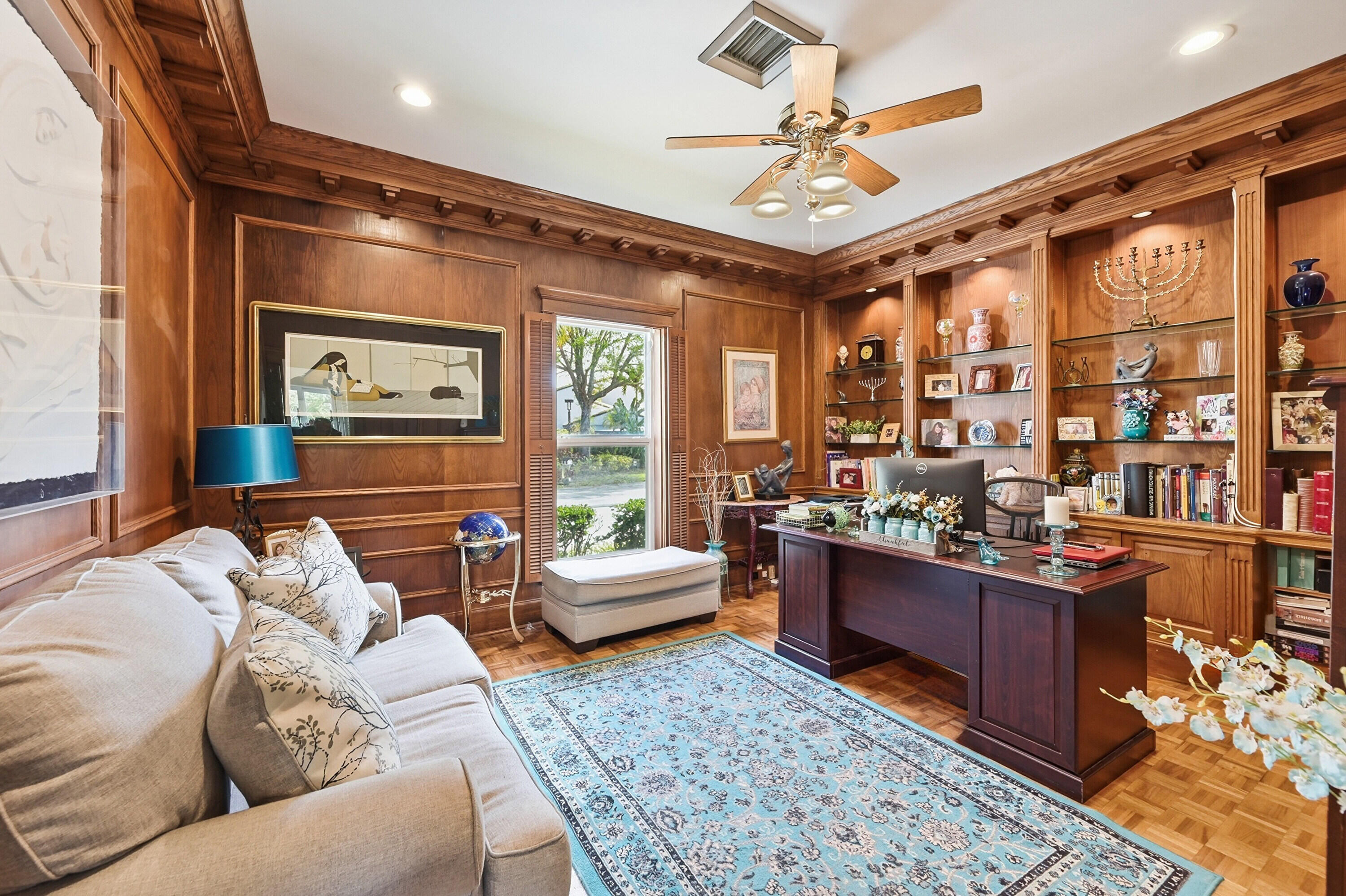 Foto de propiedad en 9001 N Lake Dasha Drive, Plantation, FL 33324 Plantation con MLS# 
