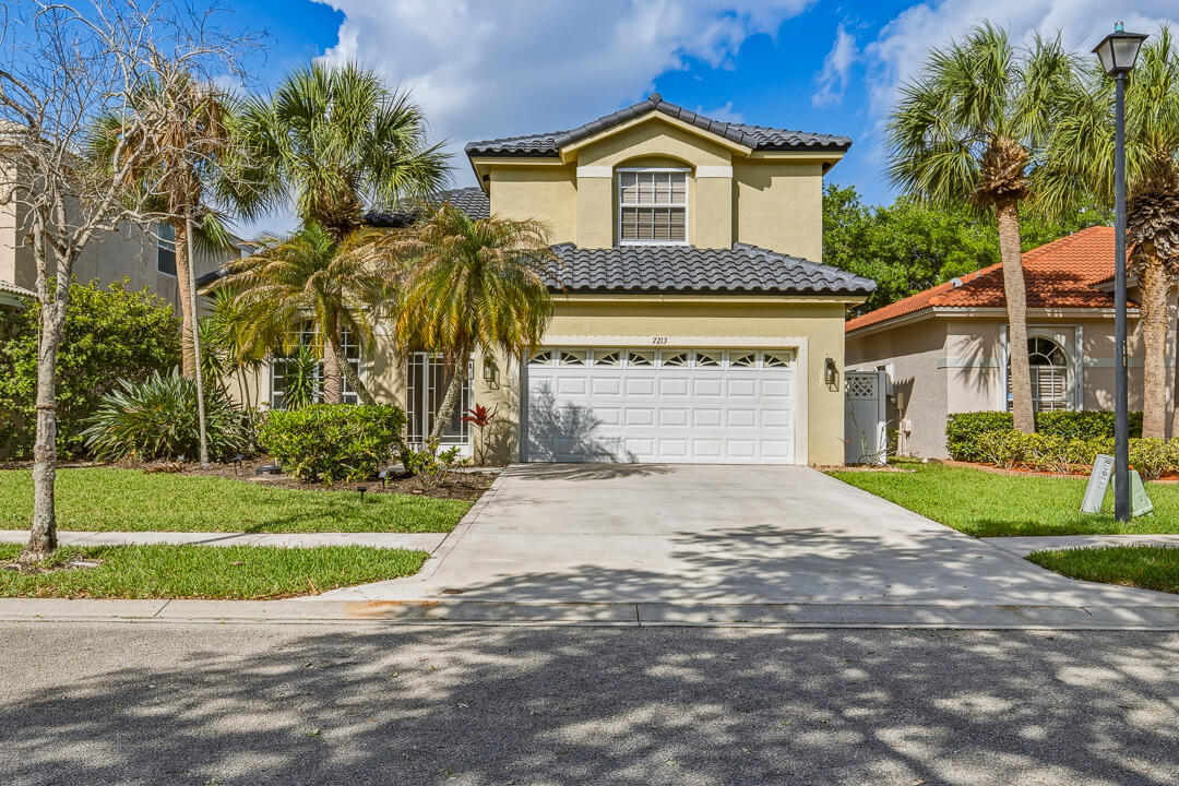 Foto de propiedad en 7213 SE Magellan Lane, Stuart, FL 34997 Stuart con MLS# 