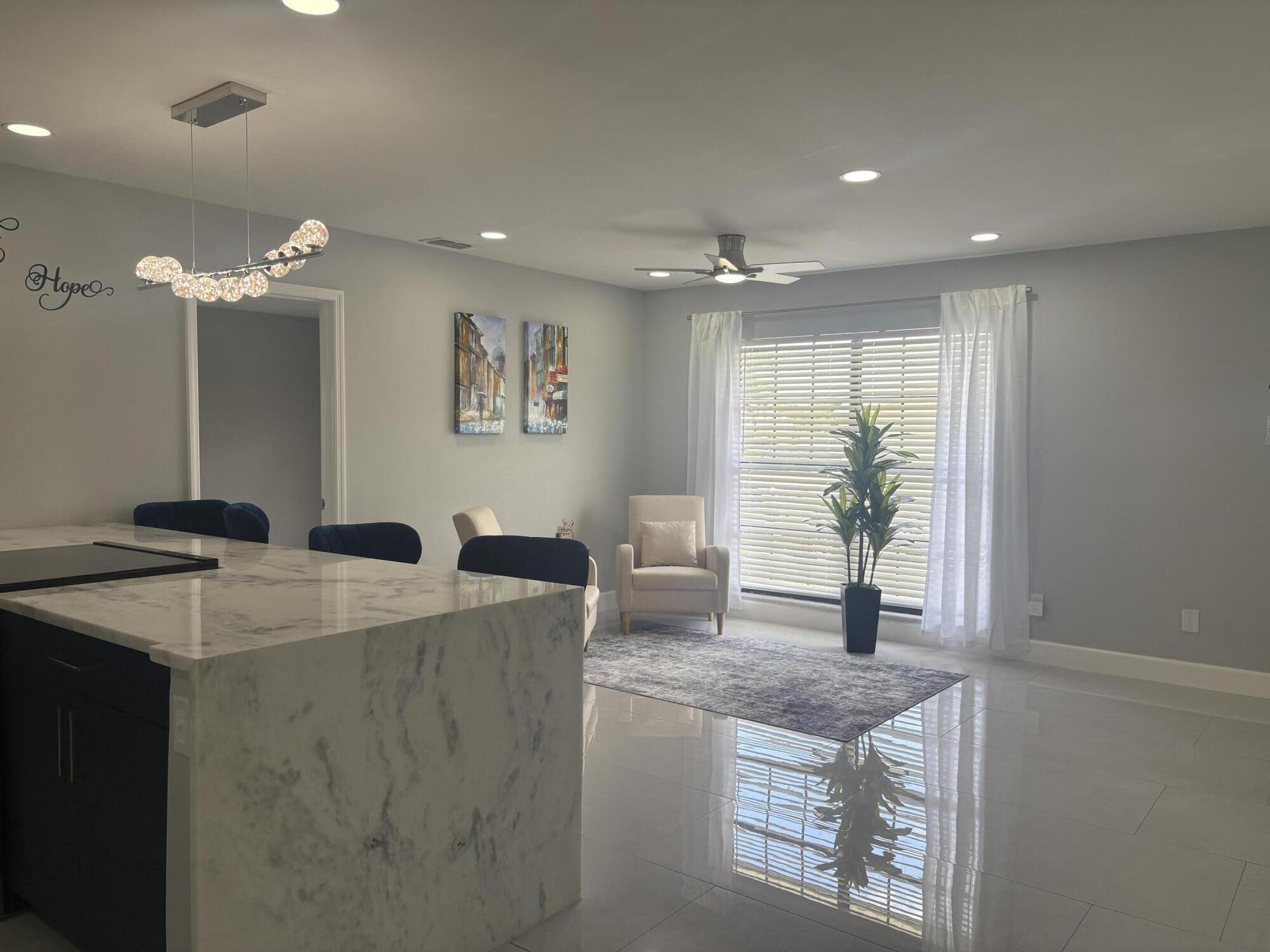 Foto de propiedad en 1809 SW Capehart Avenue, Port St. Lucie, FL 34953 Port St. Lucie con MLS# 