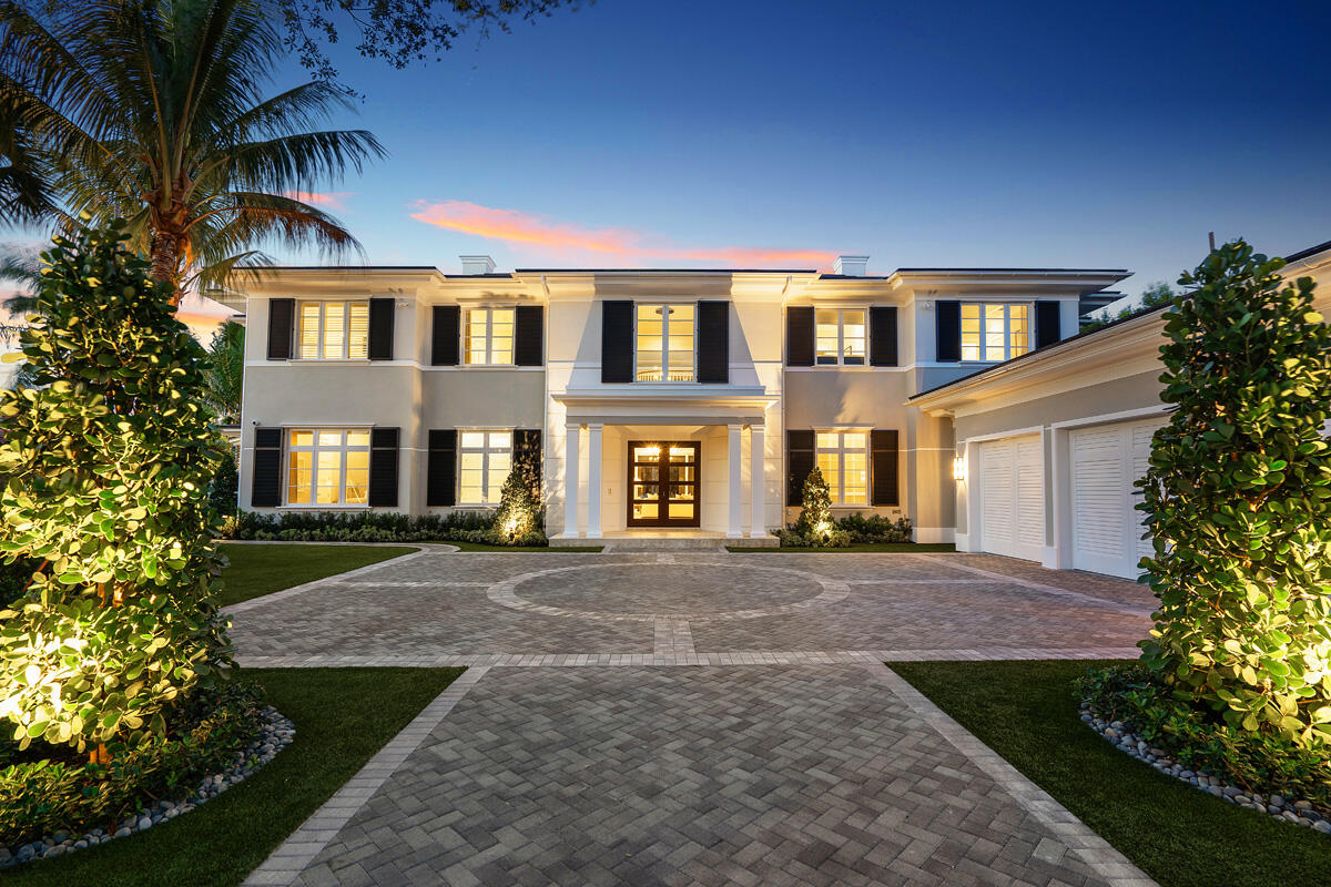 Foto de propiedad en 133 W Coconut Palm Road, Boca Raton, FL 33432 Boca Raton con MLS# 