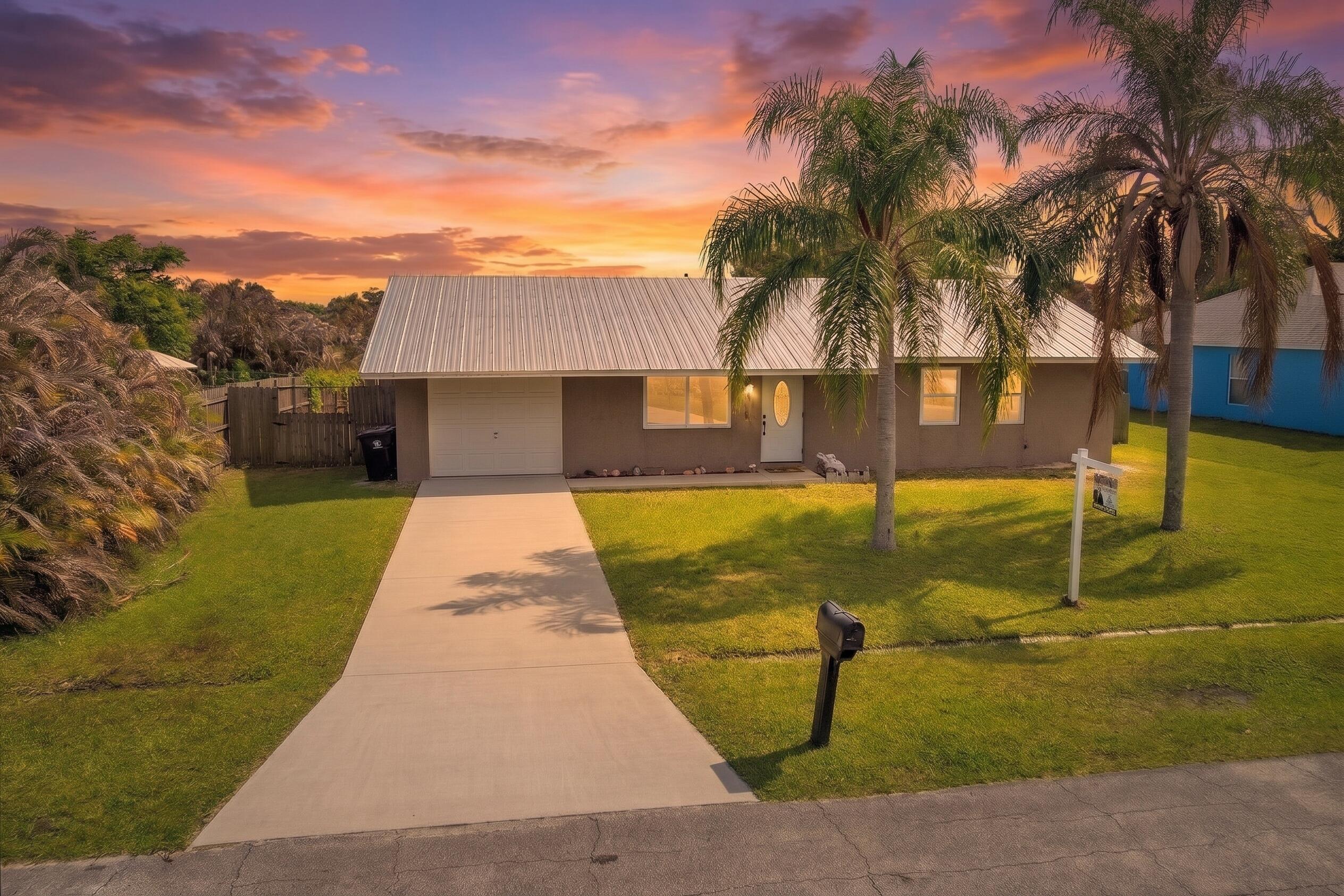 En Venta 956 SE Browning Avenue, Port St. Lucie, FL 34983, Port St. Lucie, FL 34983