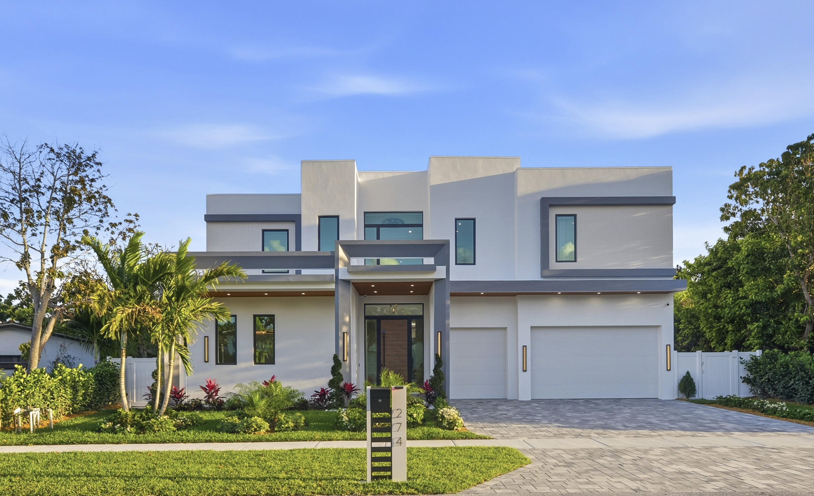 Foto de propiedad en 274 NE 3rd Court, Boca Raton, FL 33432 Boca Raton con MLS# 