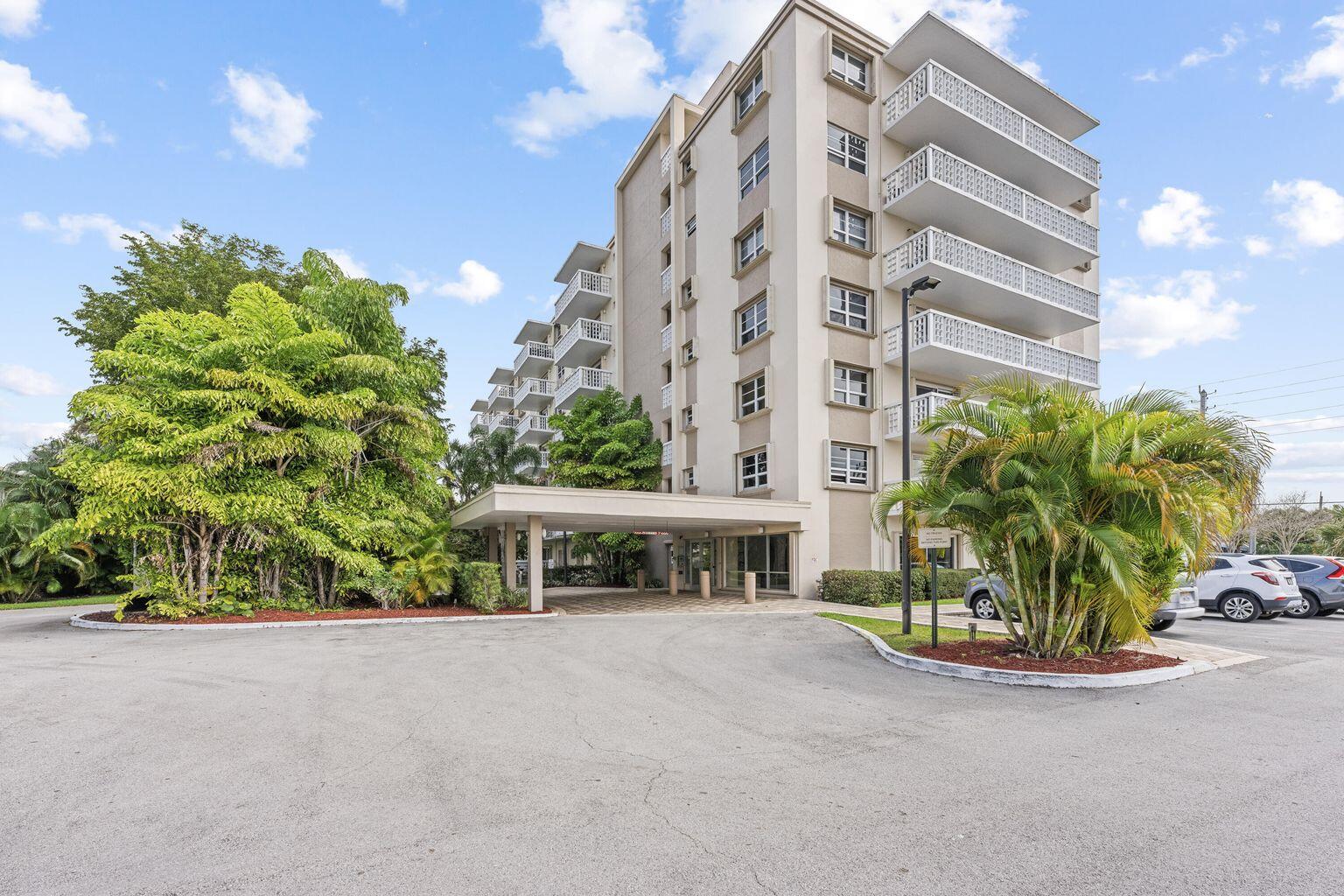 Foto de propiedad en 1831 NE 38th Street 410, Oakland Park, FL 33308 Oakland Park con MLS# 