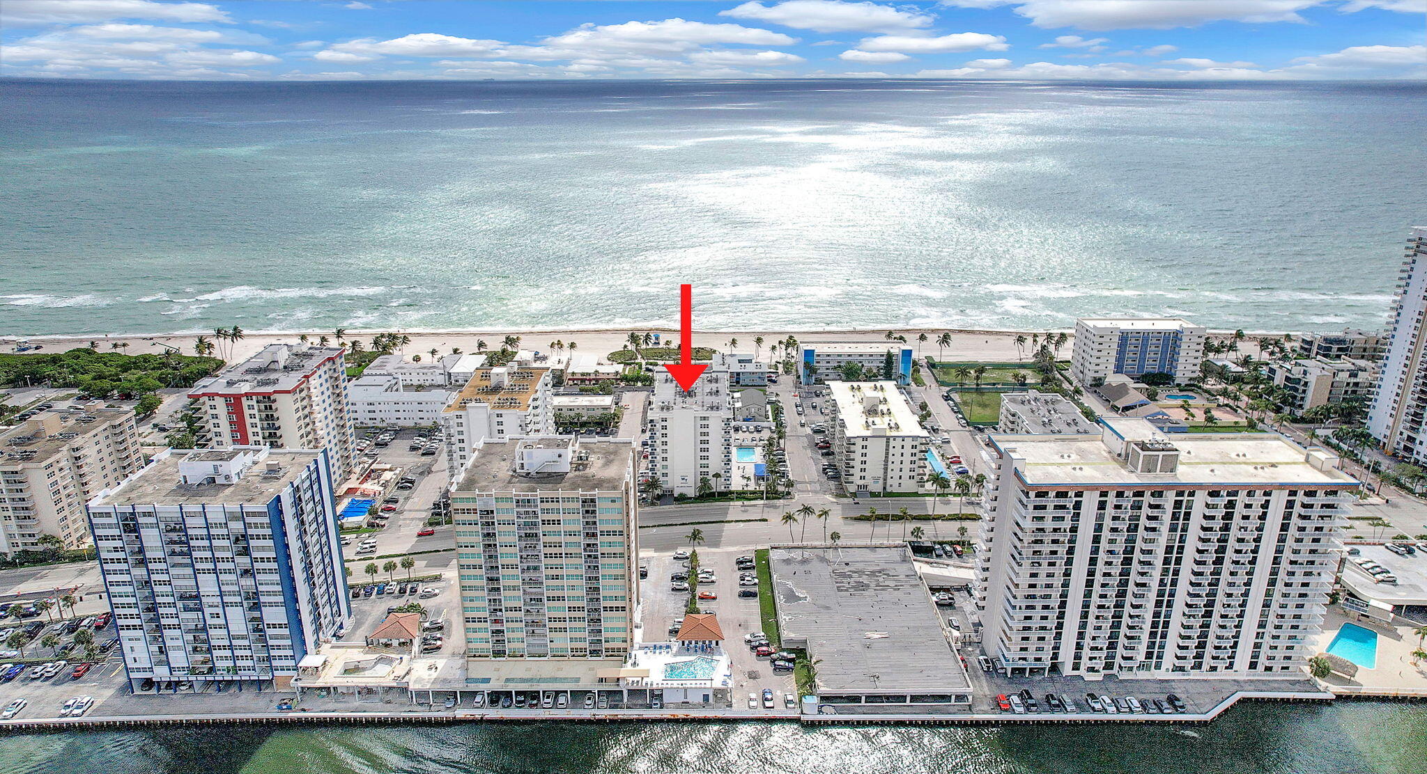 Foto de propiedad en 1701 S Ocean Drive 203, Hollywood, FL 33019 Hollywood con MLS# 
