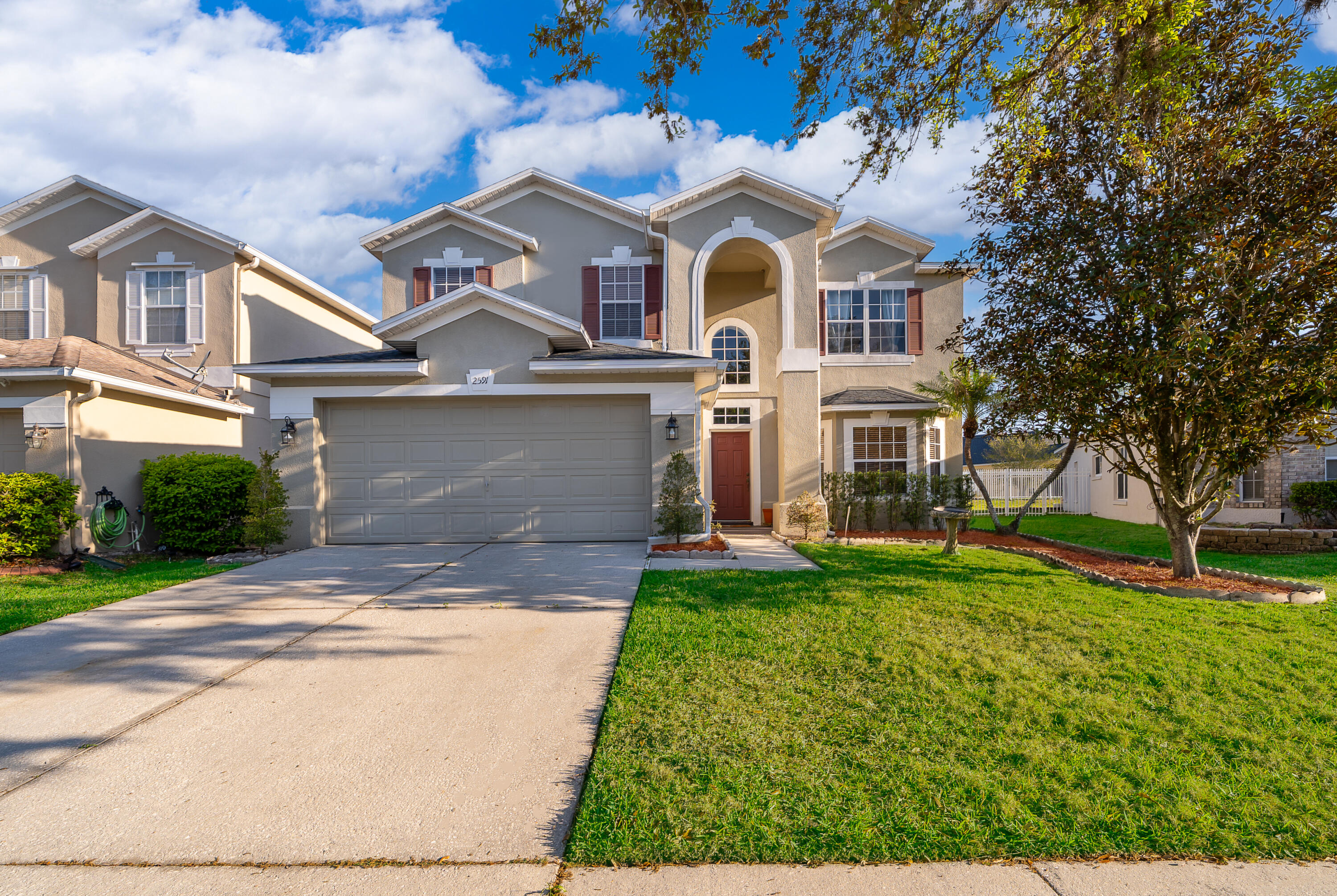 Foto de propiedad en 2591 Dover Glen Circle, Orlando, FL 32828 Orlando con MLS# 
