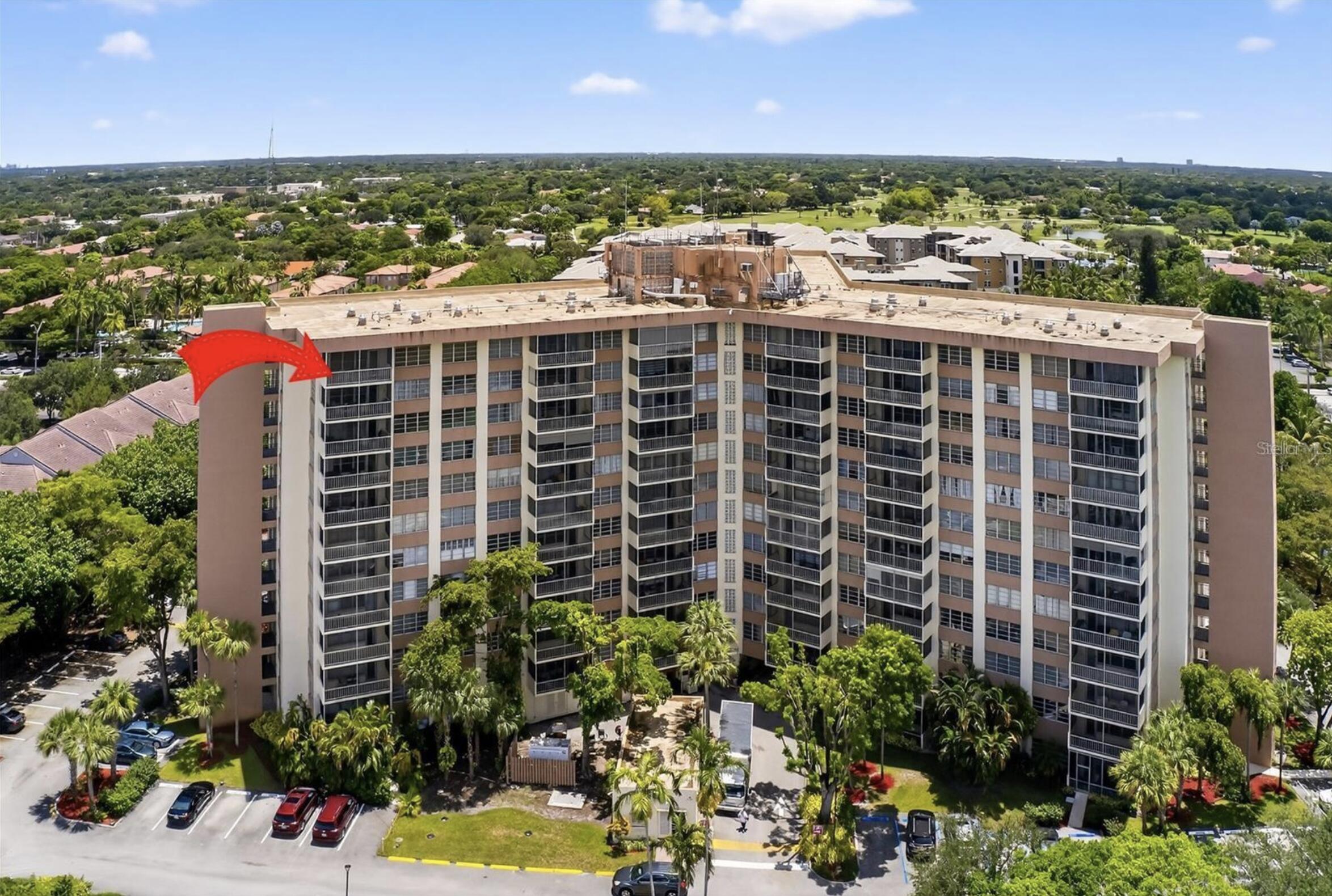 Foto de propiedad en 10777 W Sample Road 1212, Coral Springs, FL 33065 Coral Springs con MLS# 