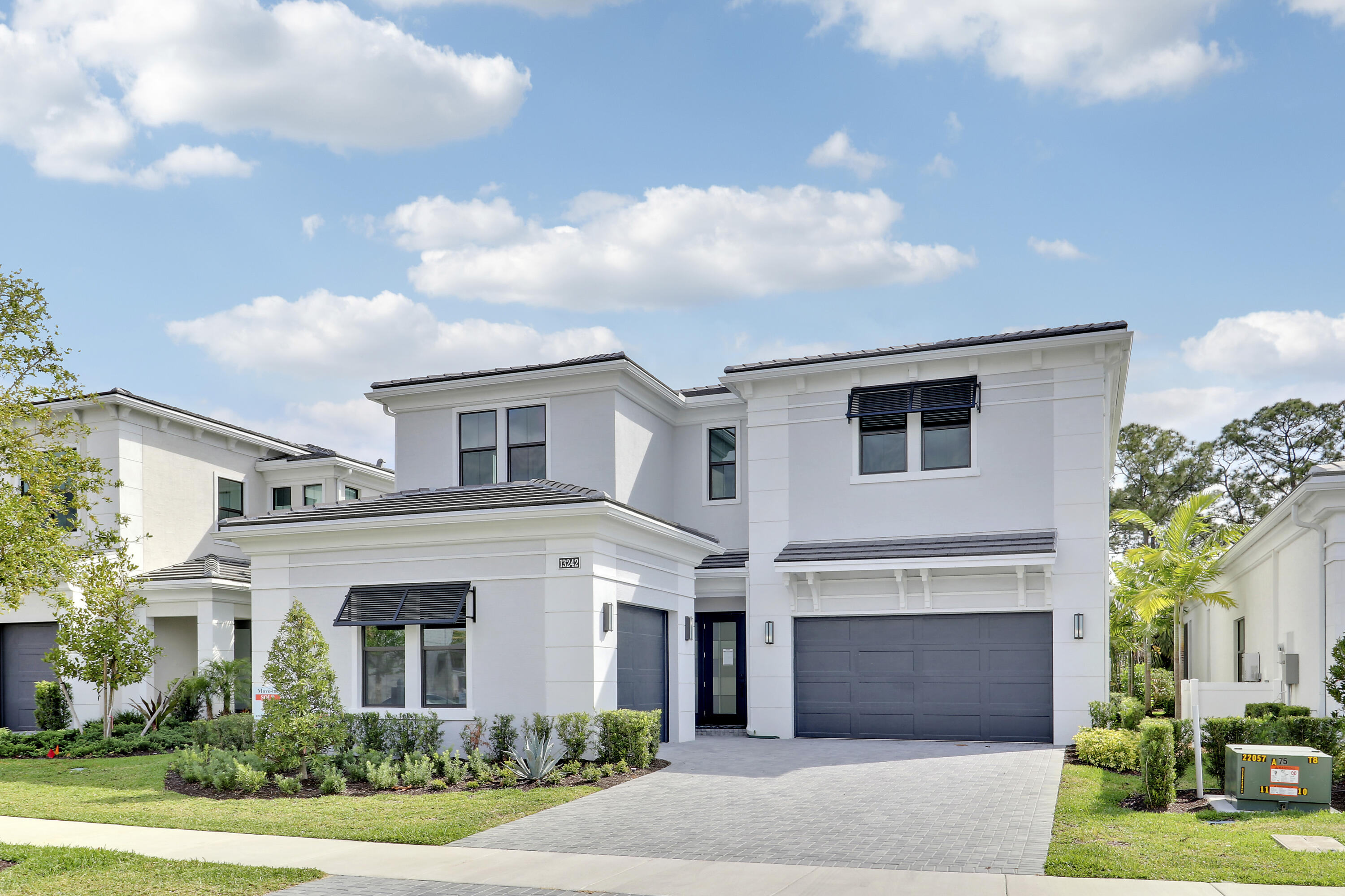 Foto de propiedad en 13242 Artisan Circle, Palm Beach Gardens, FL 33418 Palm Beach Gardens con MLS# 