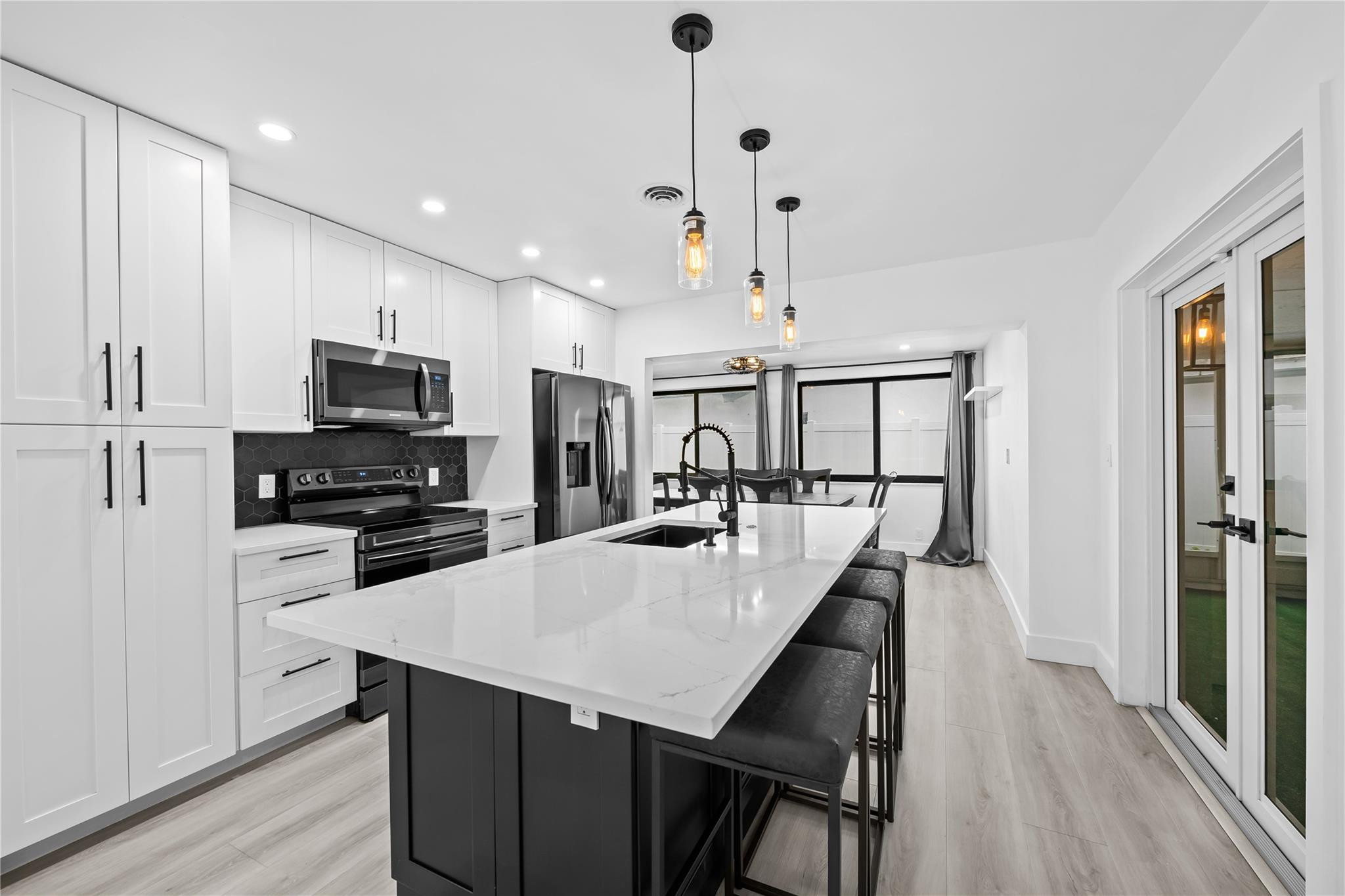Foto de propiedad en 2634 NW 52nd Court, Fort Lauderdale, FL 33309 Fort Lauderdale con MLS# 