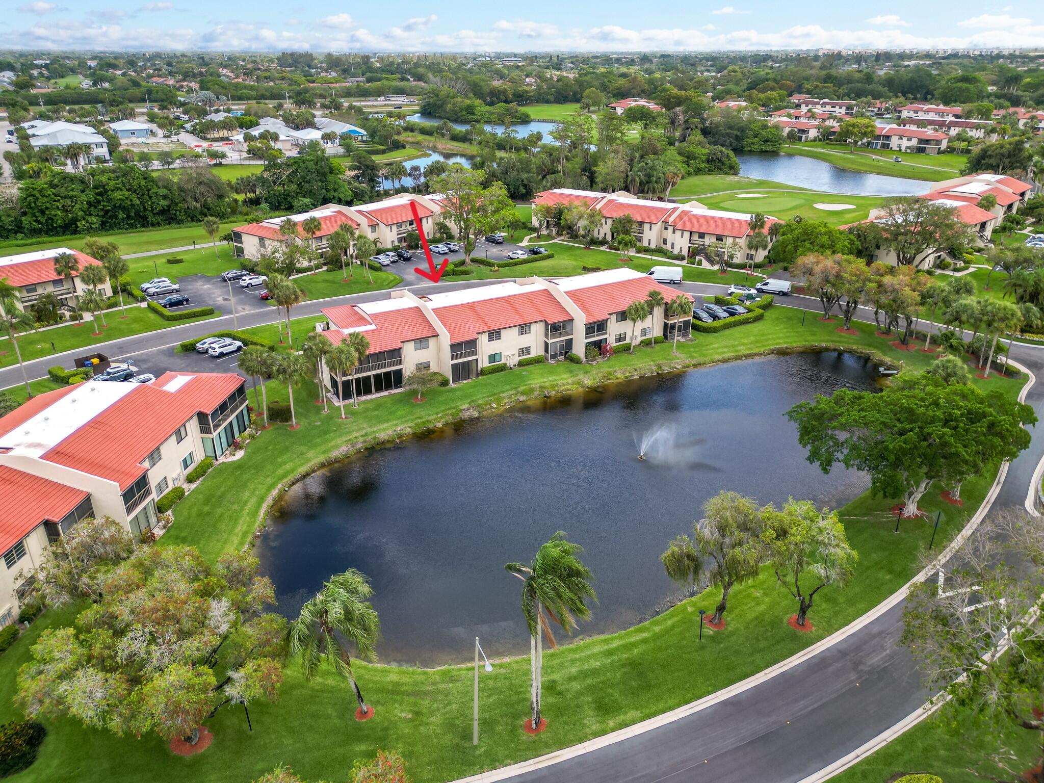 Foto de propiedad en 21218 Lago Circle H, Boca Raton, FL 33433 Boca Raton con MLS# 