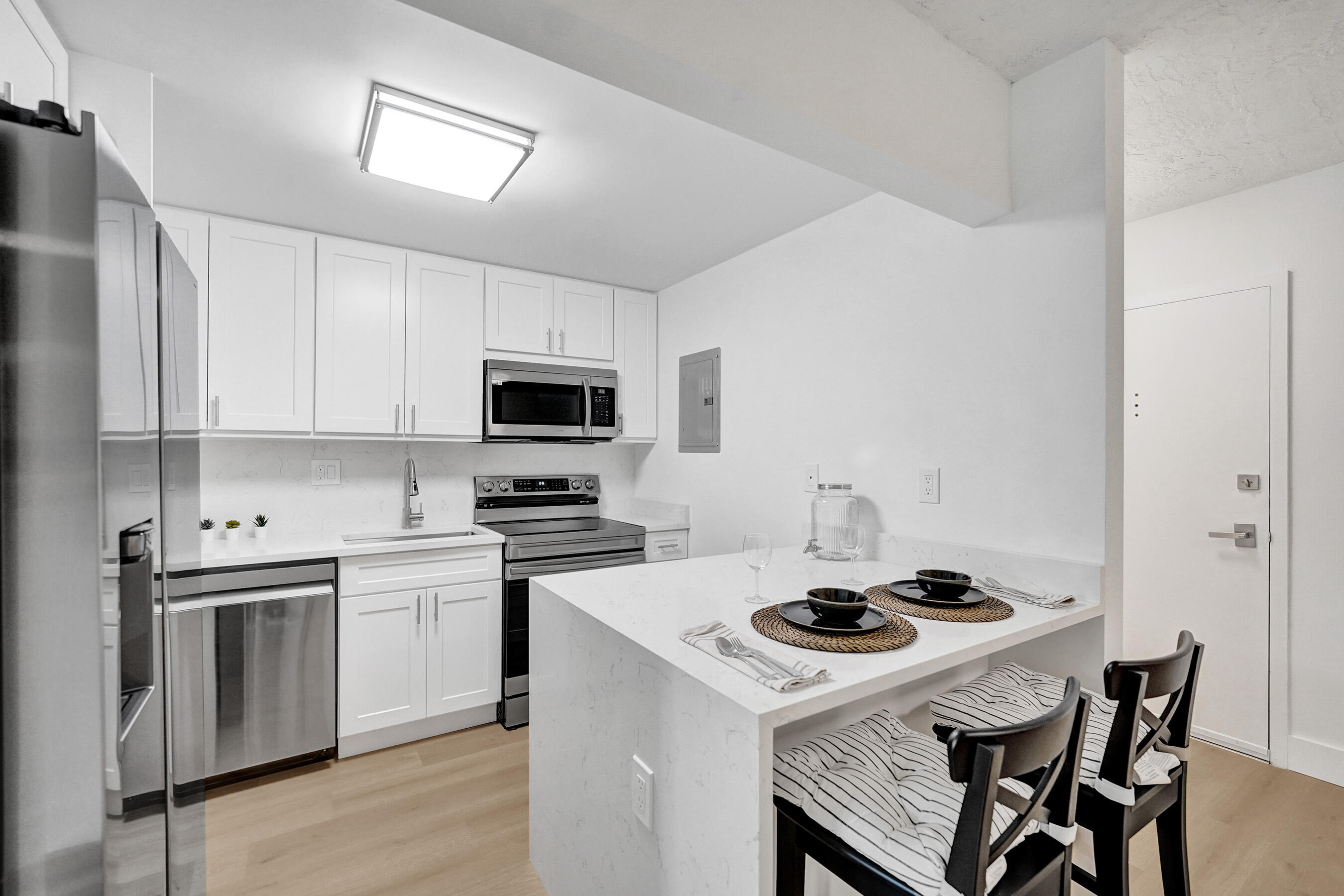 Foto de propiedad en 7300 NW 17th Street 305, Plantation, FL 33313 Plantation con MLS# 