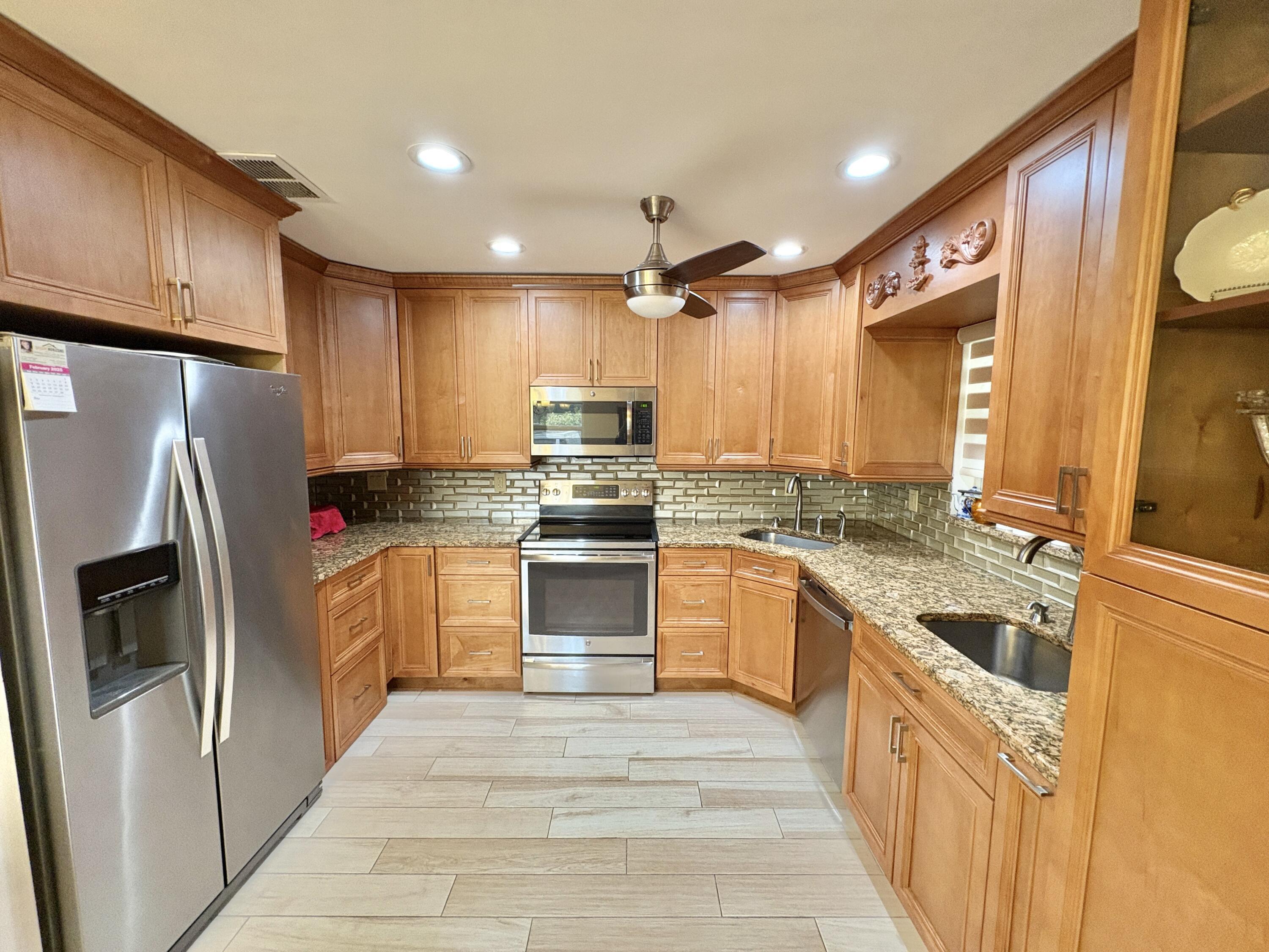 Foto de propiedad en 30 Plymouth C, West Palm Beach, FL 33417 West Palm Beach con MLS# 