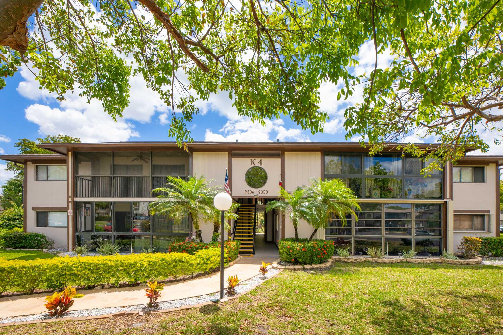 Foto de propiedad en 9344 S Belfort Circle 115-k4, Tamarac, FL 33321 Tamarac con MLS# 