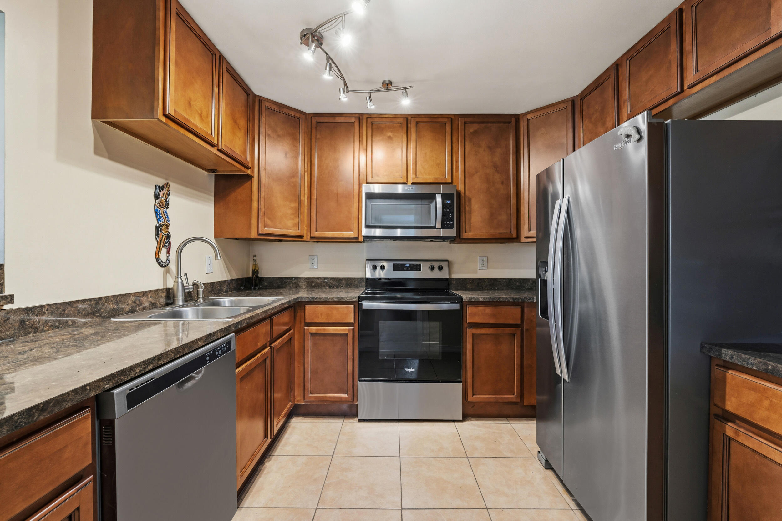 Foto de propiedad en 2050 Oleander Boulevard 1-106, Fort Pierce, FL 34950 Fort Pierce con MLS# 