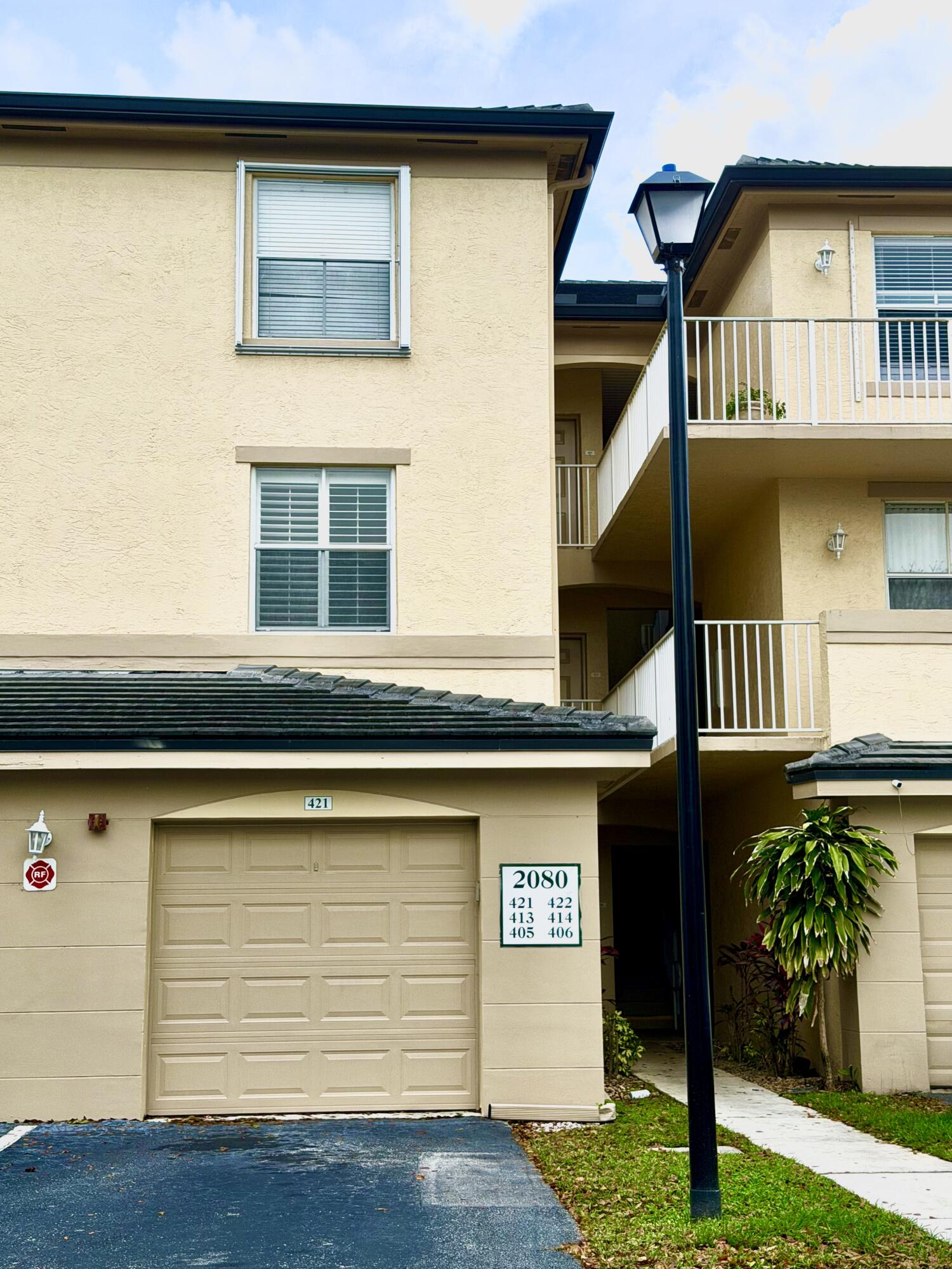 Foto de propiedad en 2080 Greenview Shores Boulevard 421, Wellington, FL 33414 Wellington con MLS# 