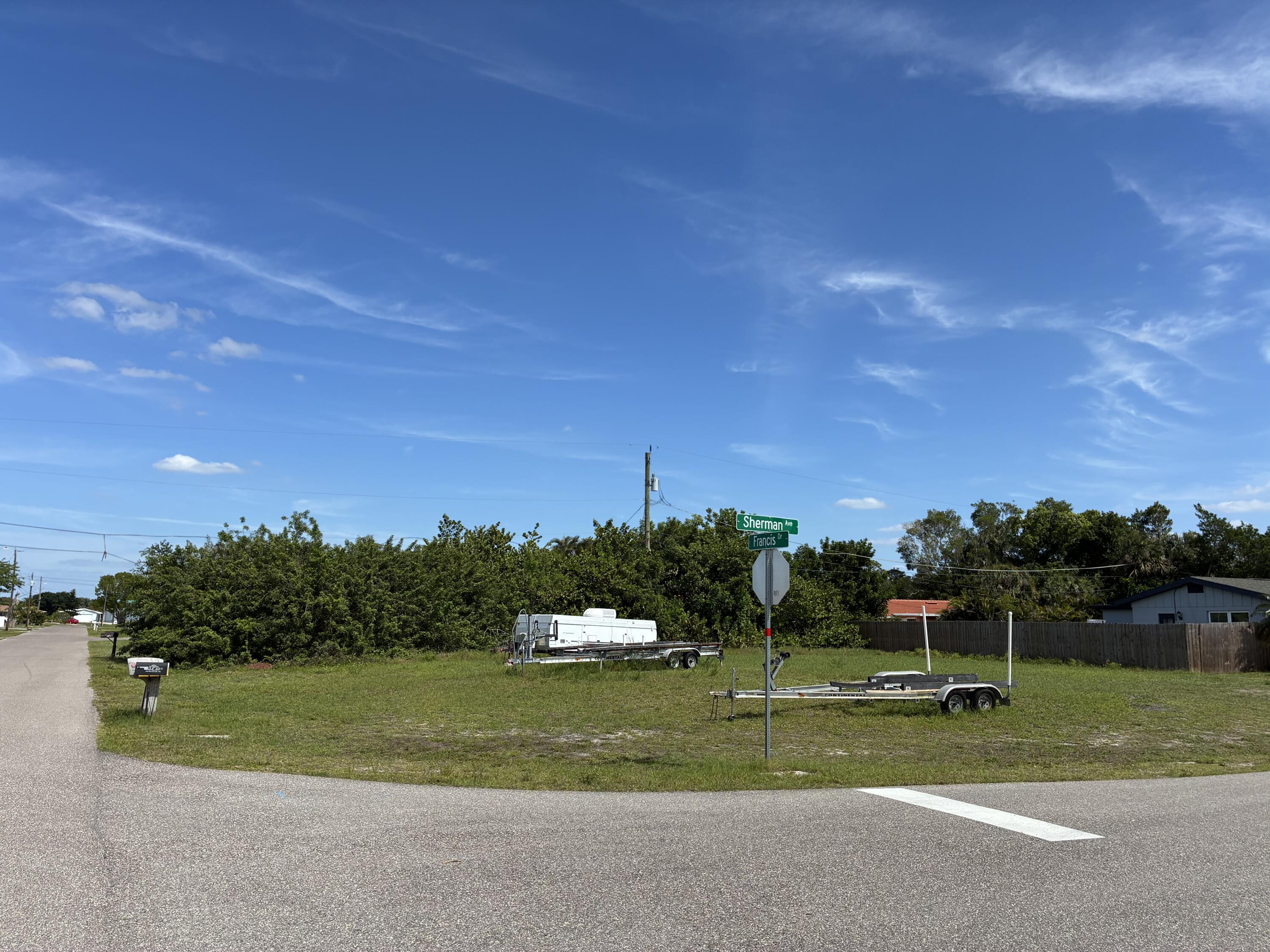 Foto de propiedad en 153 Sherman Avenue NE, Port Charlotte, FL 33952 Port Charlotte con MLS# 