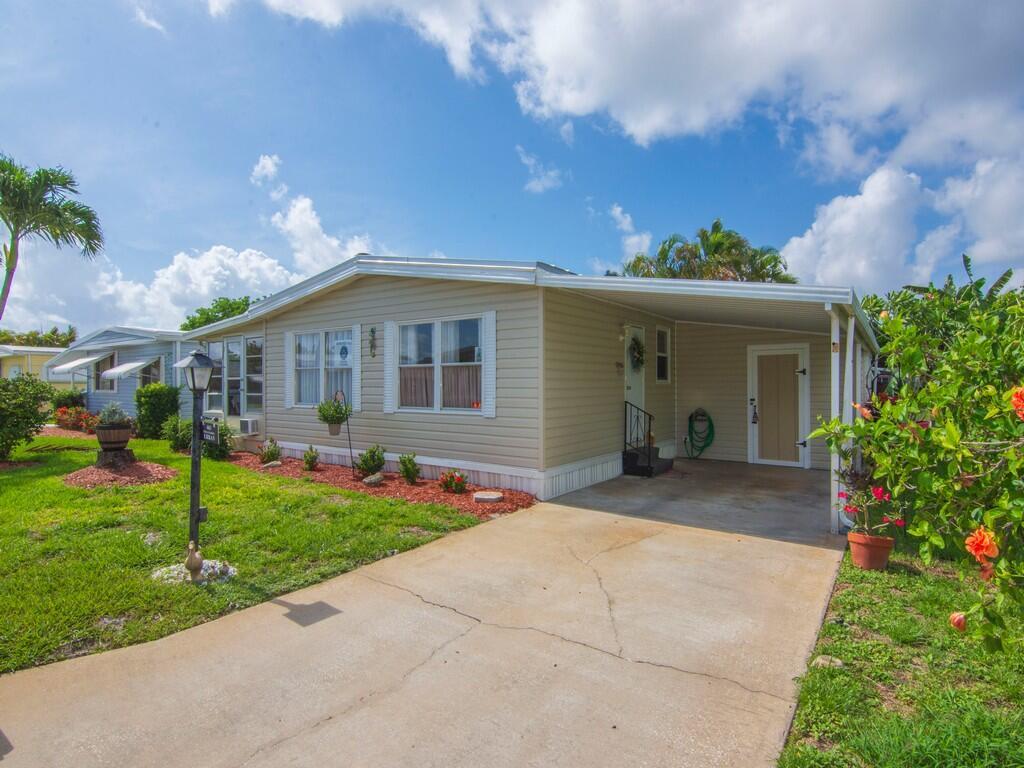 Foto de propiedad en 463 Onyx Way, Jensen Beach, FL 34957 Jensen Beach con MLS# 