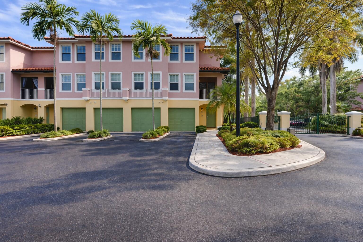 Foto de propiedad en 6562 W Sample Road 6562, Coral Springs, FL 33067 Coral Springs con MLS# 