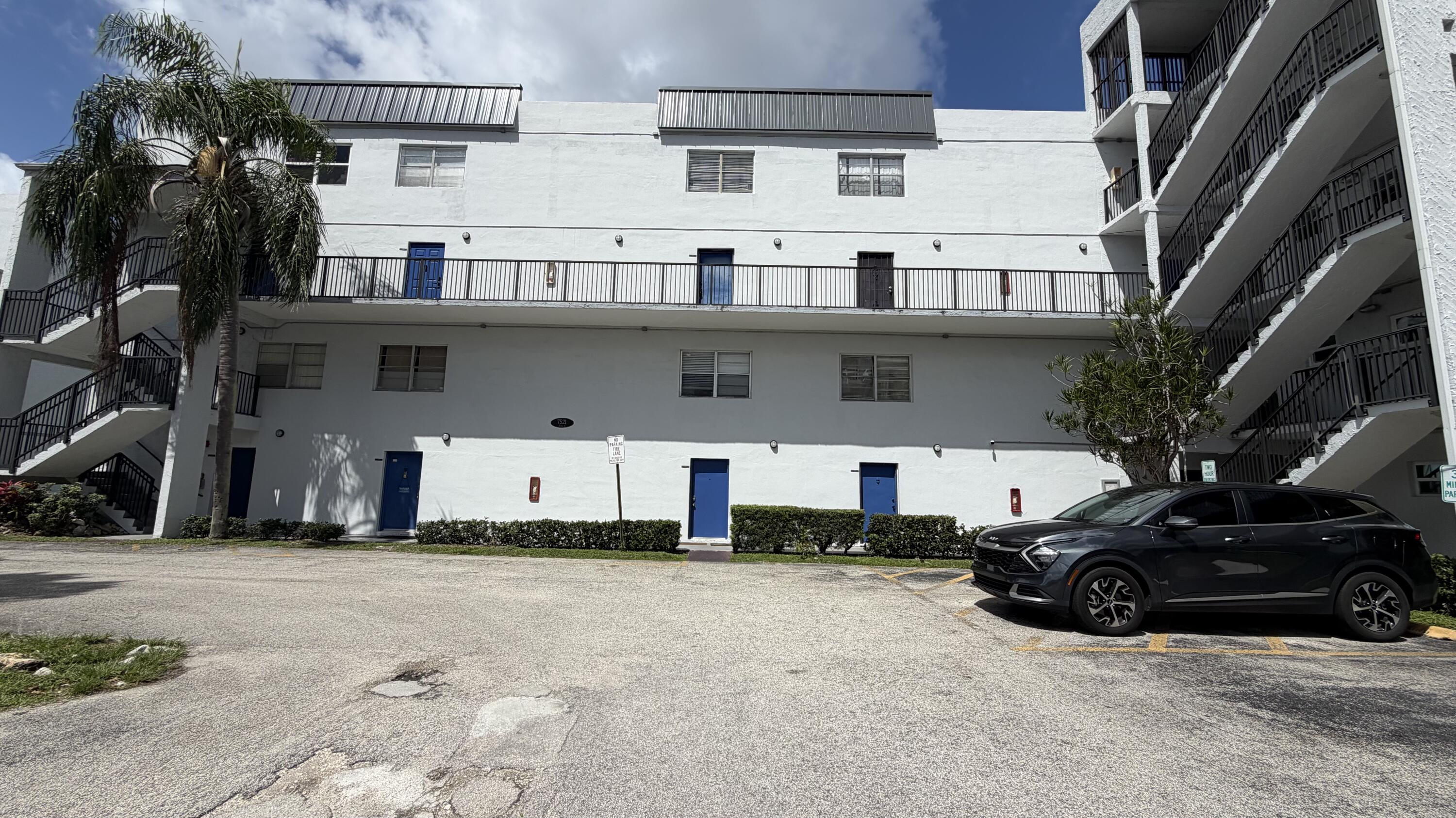 Foto de propiedad en 7541 NW 16th Street NW 1105, Plantation, FL 33313 Plantation con MLS# 