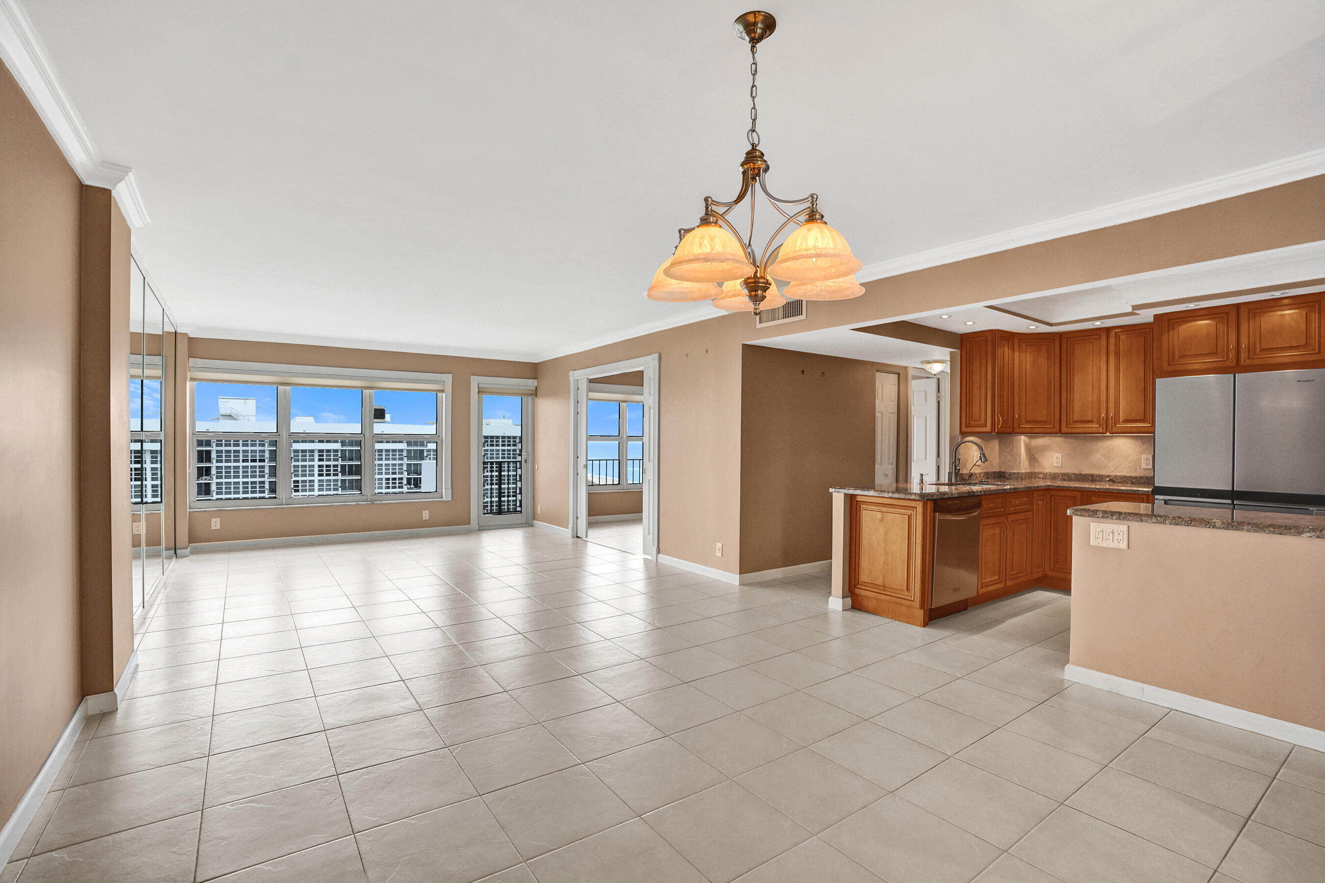 Foto de propiedad en 405 N Ocean Boulevard 1803, Pompano Beach, FL 33062 Pompano Beach con MLS# 